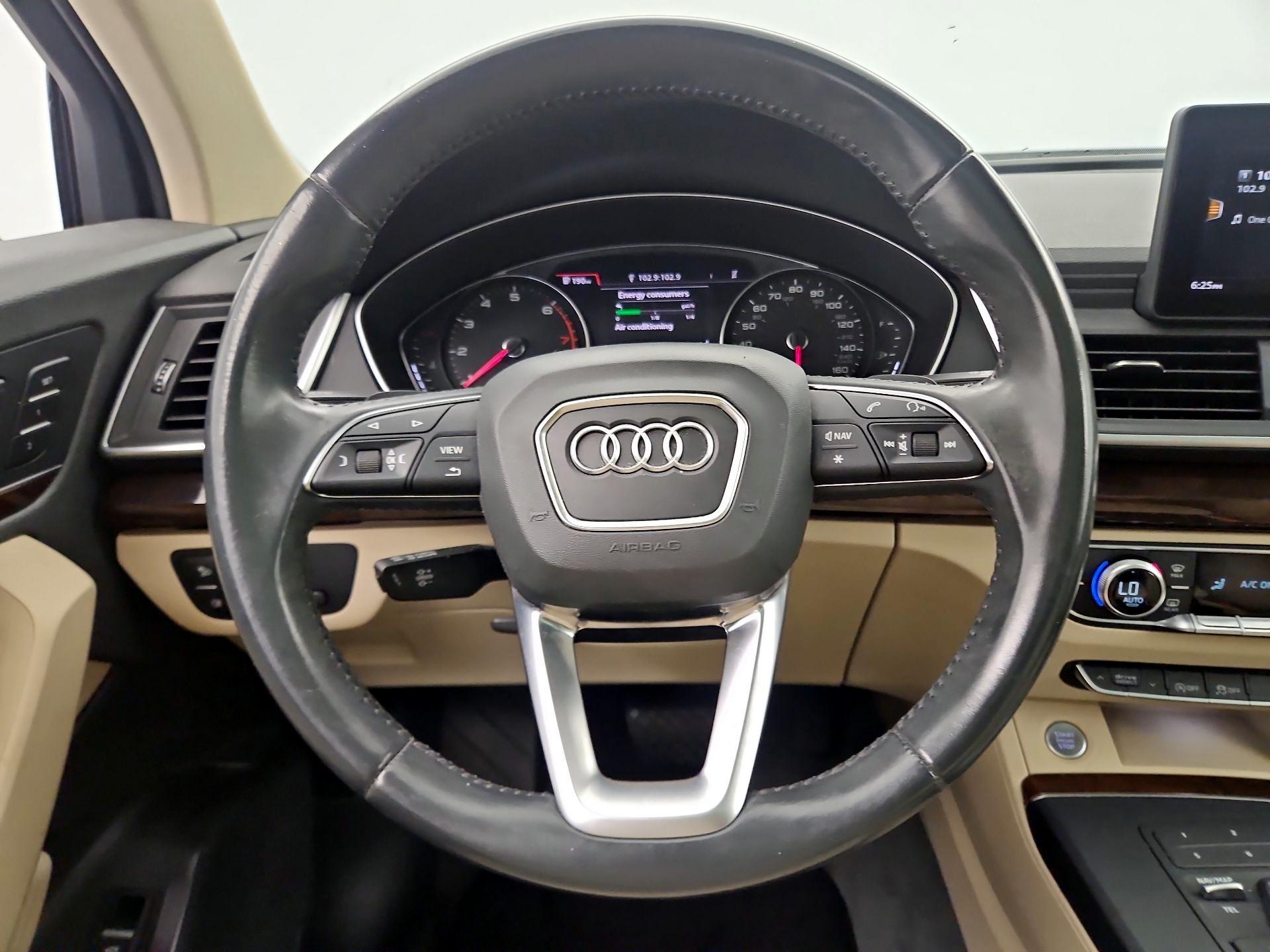 Thumbnail: 2020 Audi Q5 - 10