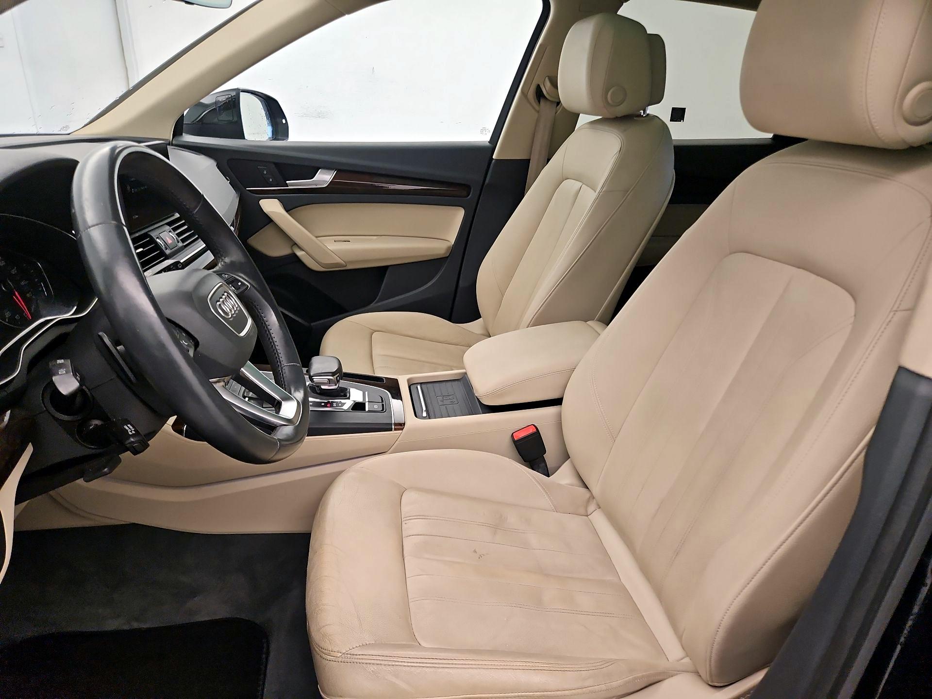 Thumbnail: 2020 Audi Q5 - 11