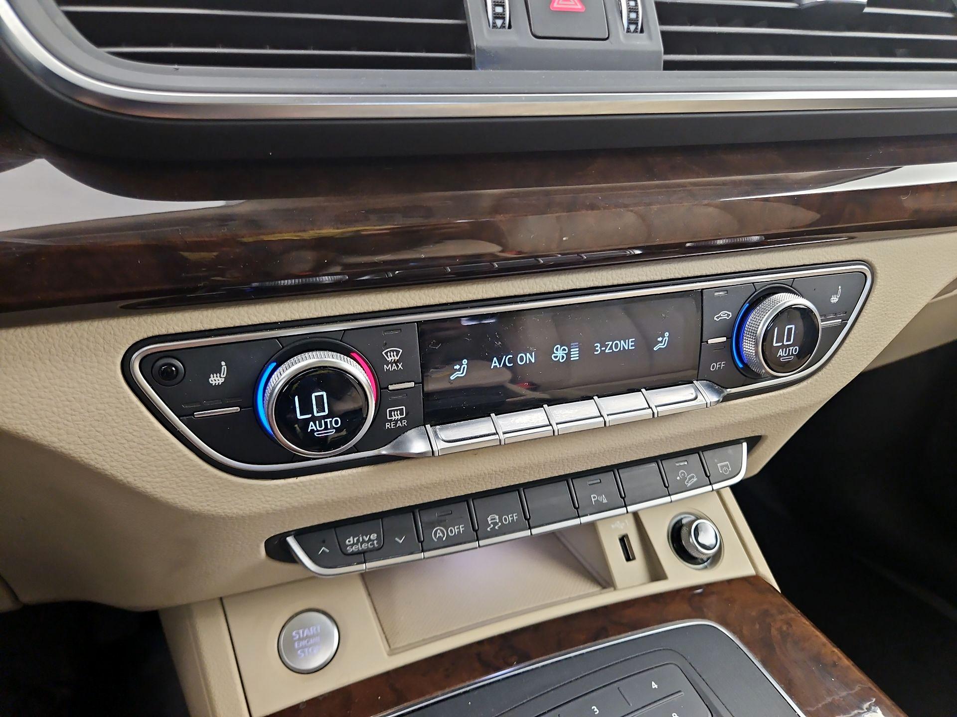 Thumbnail: 2020 Audi Q5 - 16