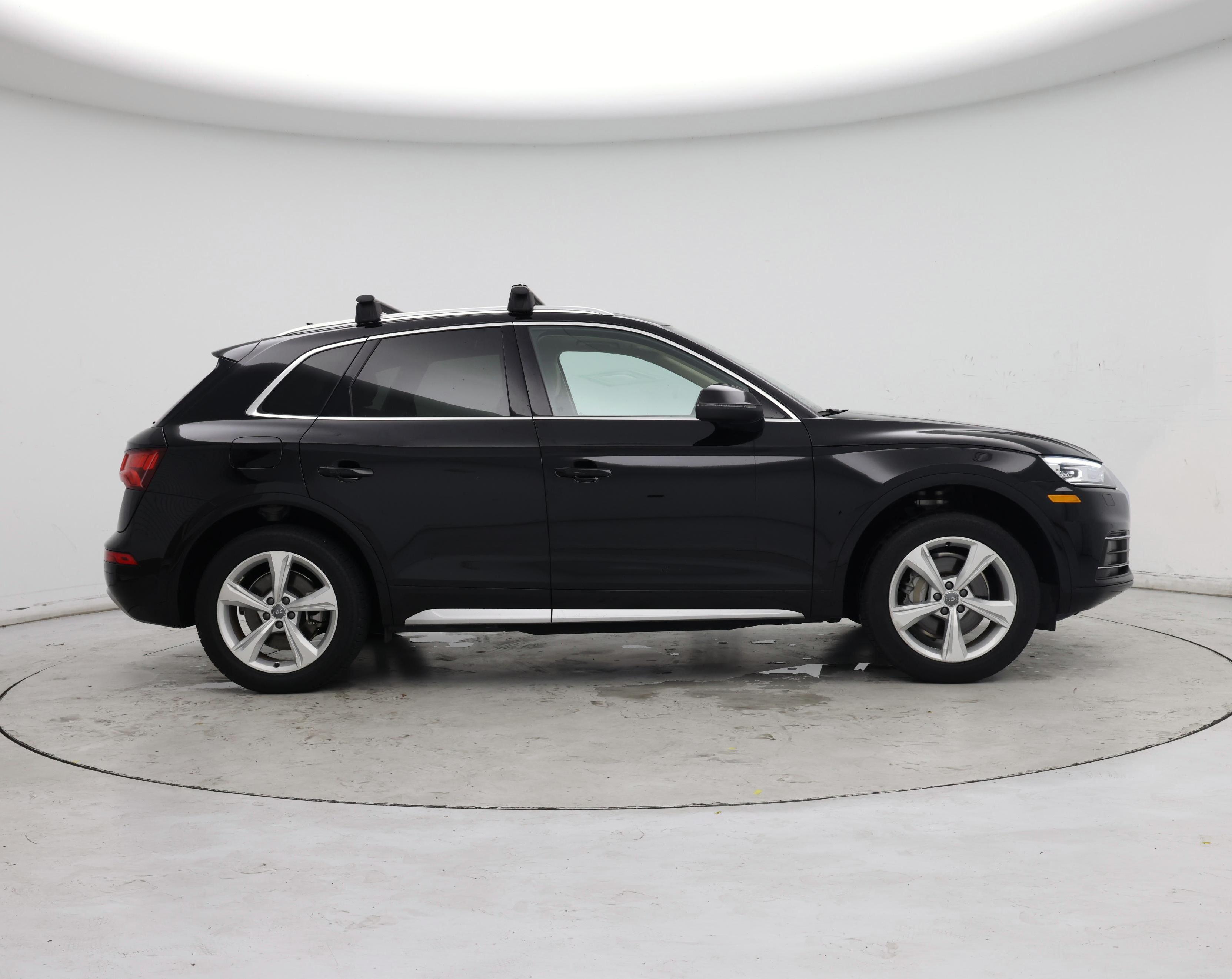 Thumbnail: 2020 Audi Q5 - 7