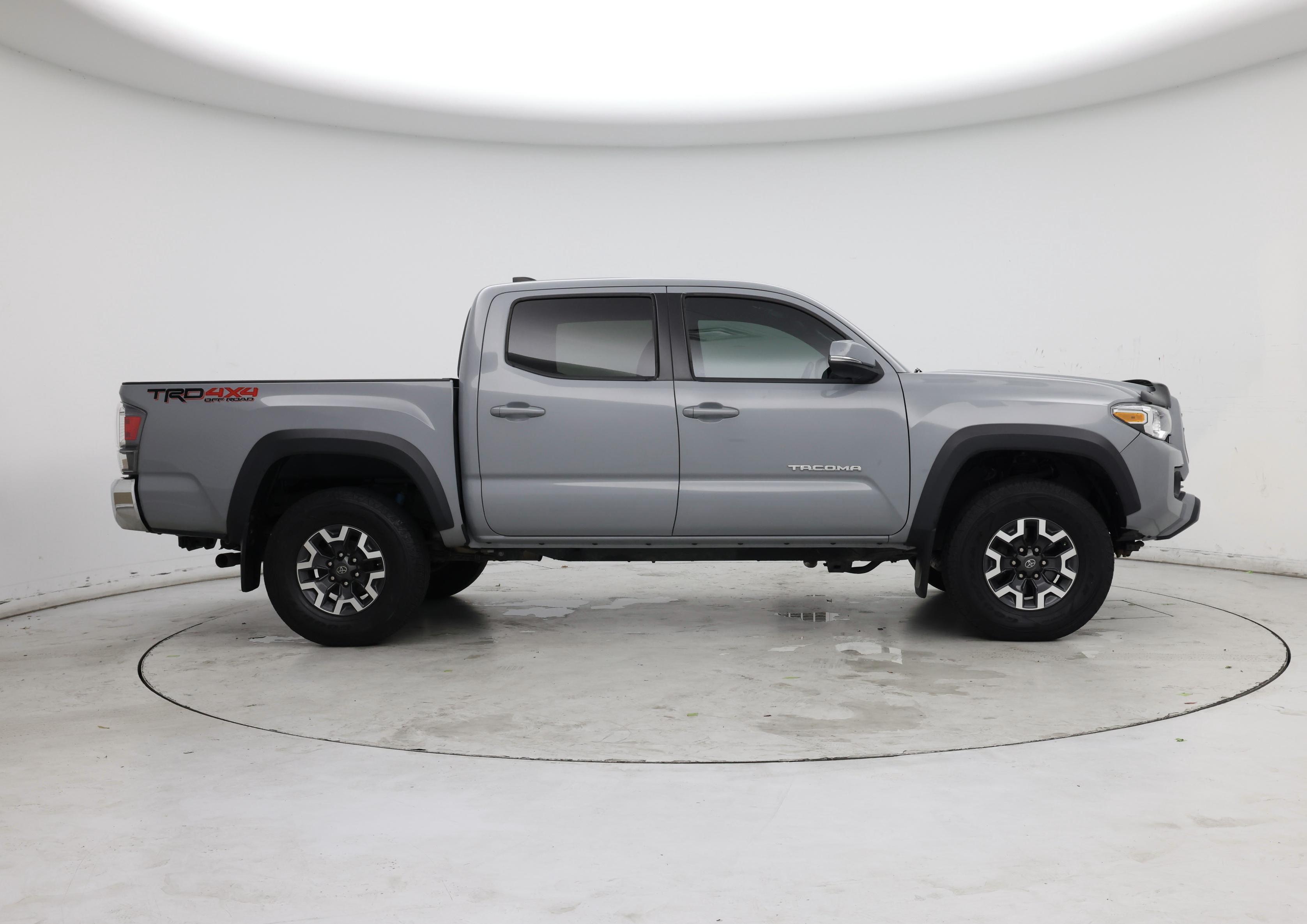 Thumbnail: 2020 Toyota Tacoma - 7