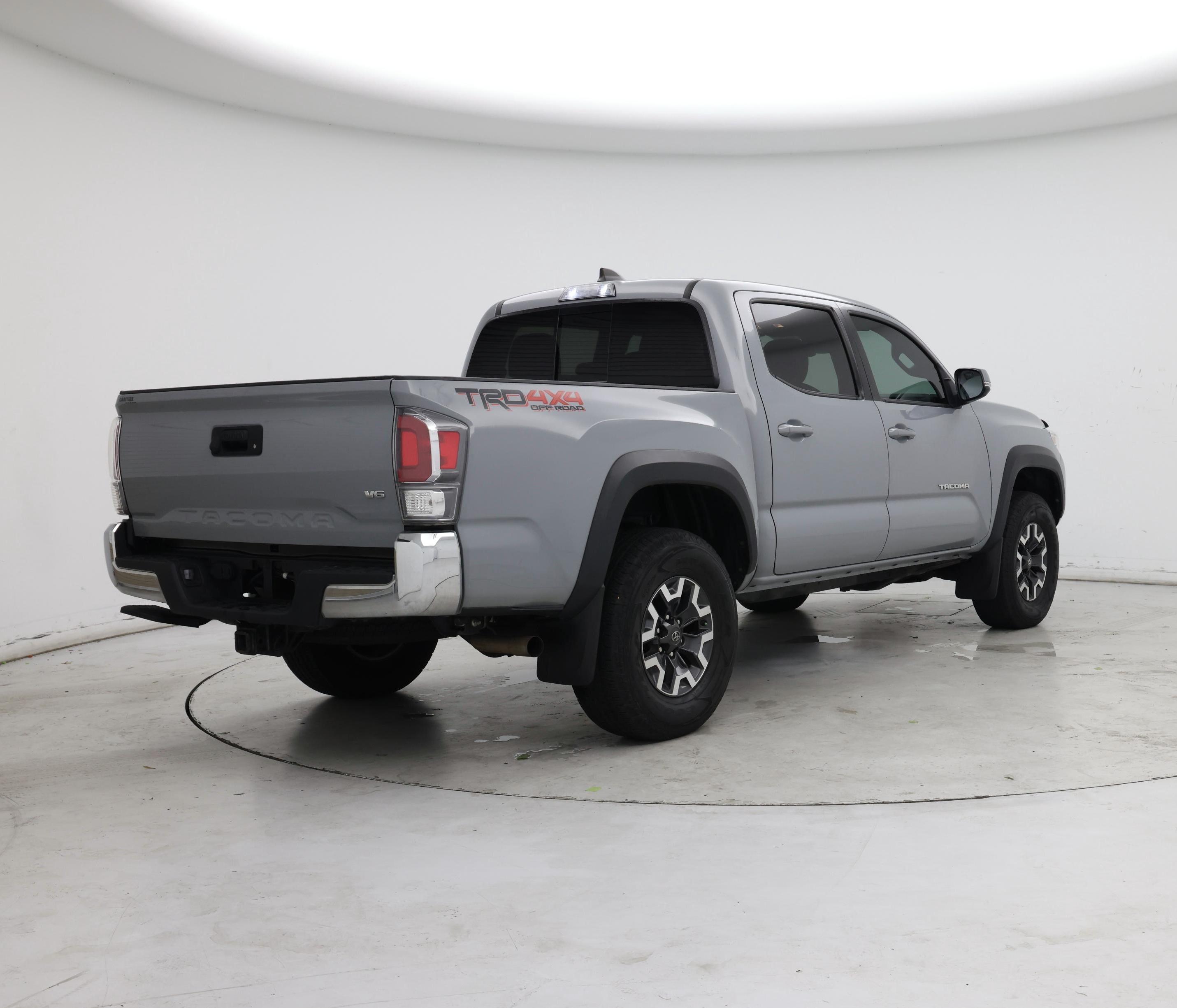 Thumbnail: 2020 Toyota Tacoma - 8