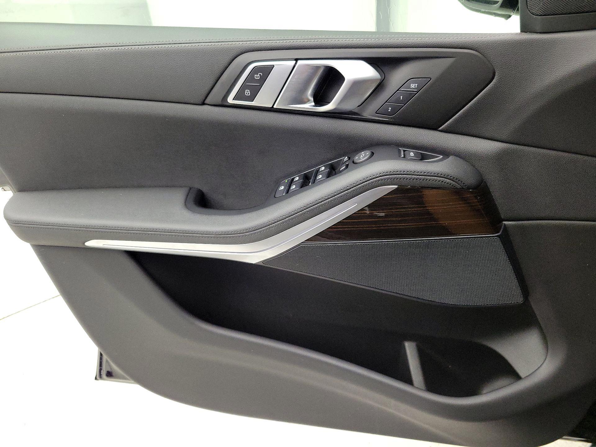 Thumbnail: 2020 BMW X5 - 12