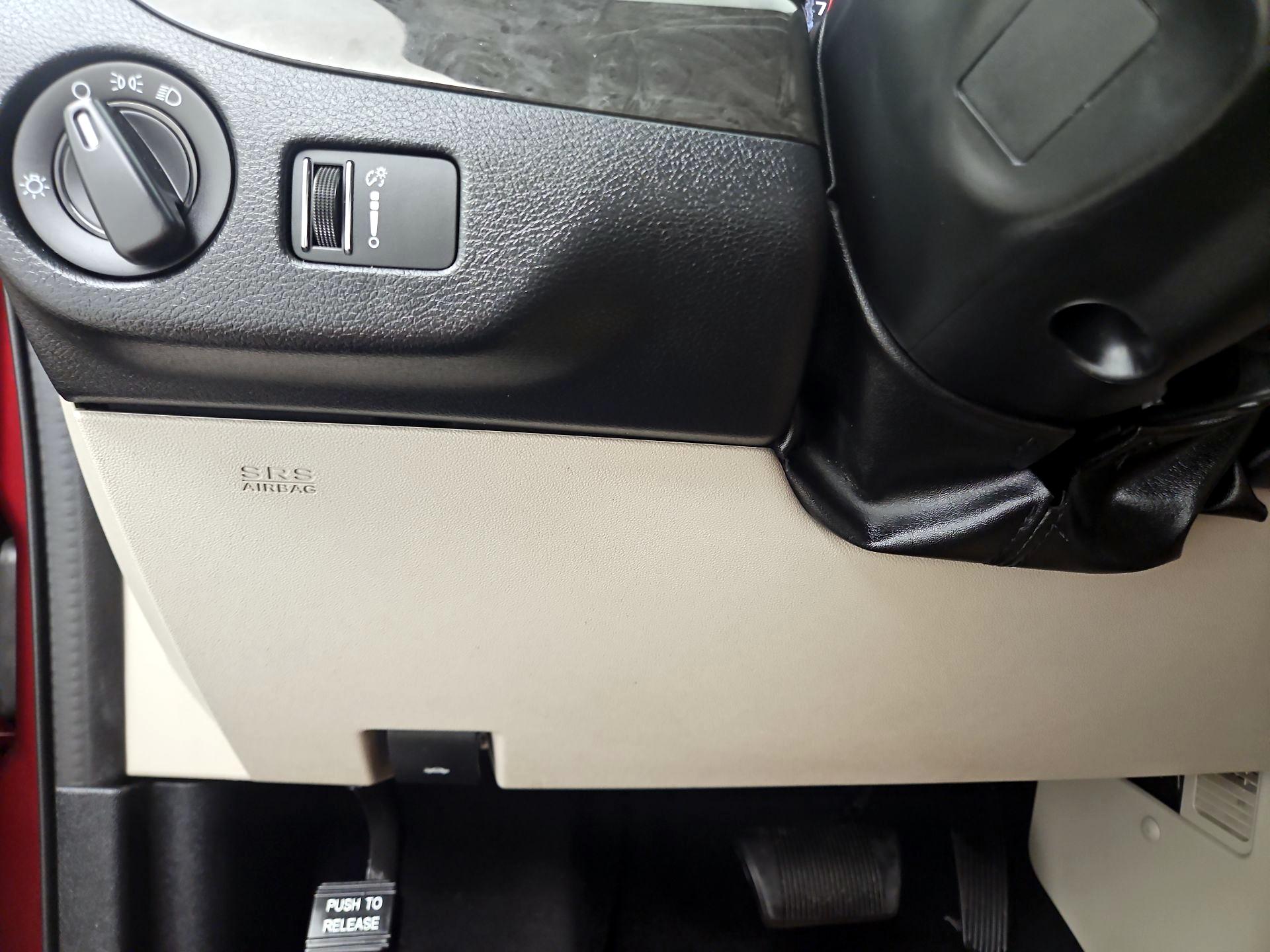 Thumbnail: 2020 Dodge Grand Caravan - 13