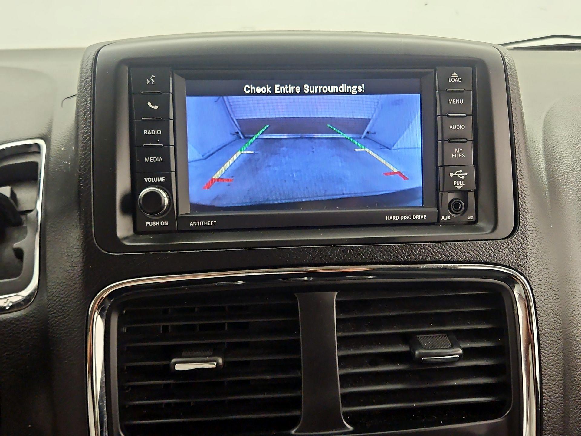 Thumbnail: 2020 Dodge Grand Caravan - 14