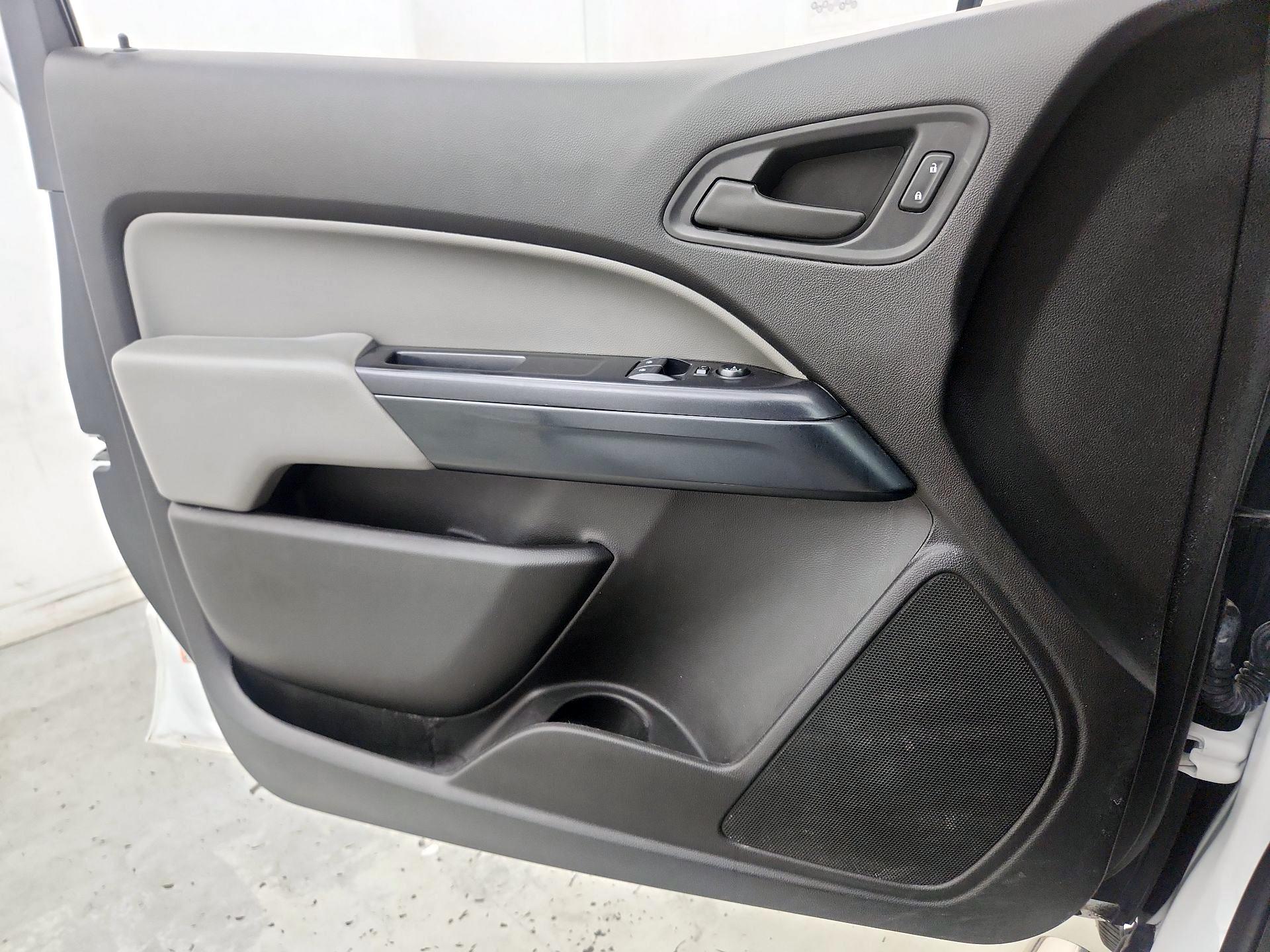 Thumbnail: 2019 Chevrolet Colorado - 12