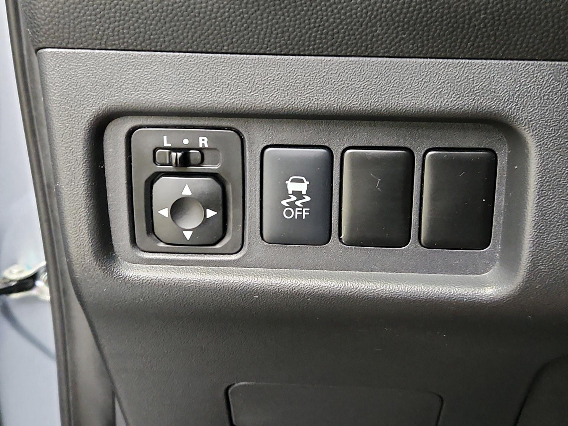Thumbnail: 2018 Mitsubishi Mirage G4 - 13