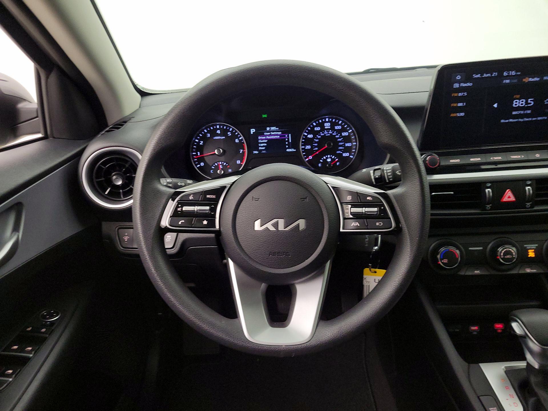 Thumbnail: 2024 Kia Forte - 10