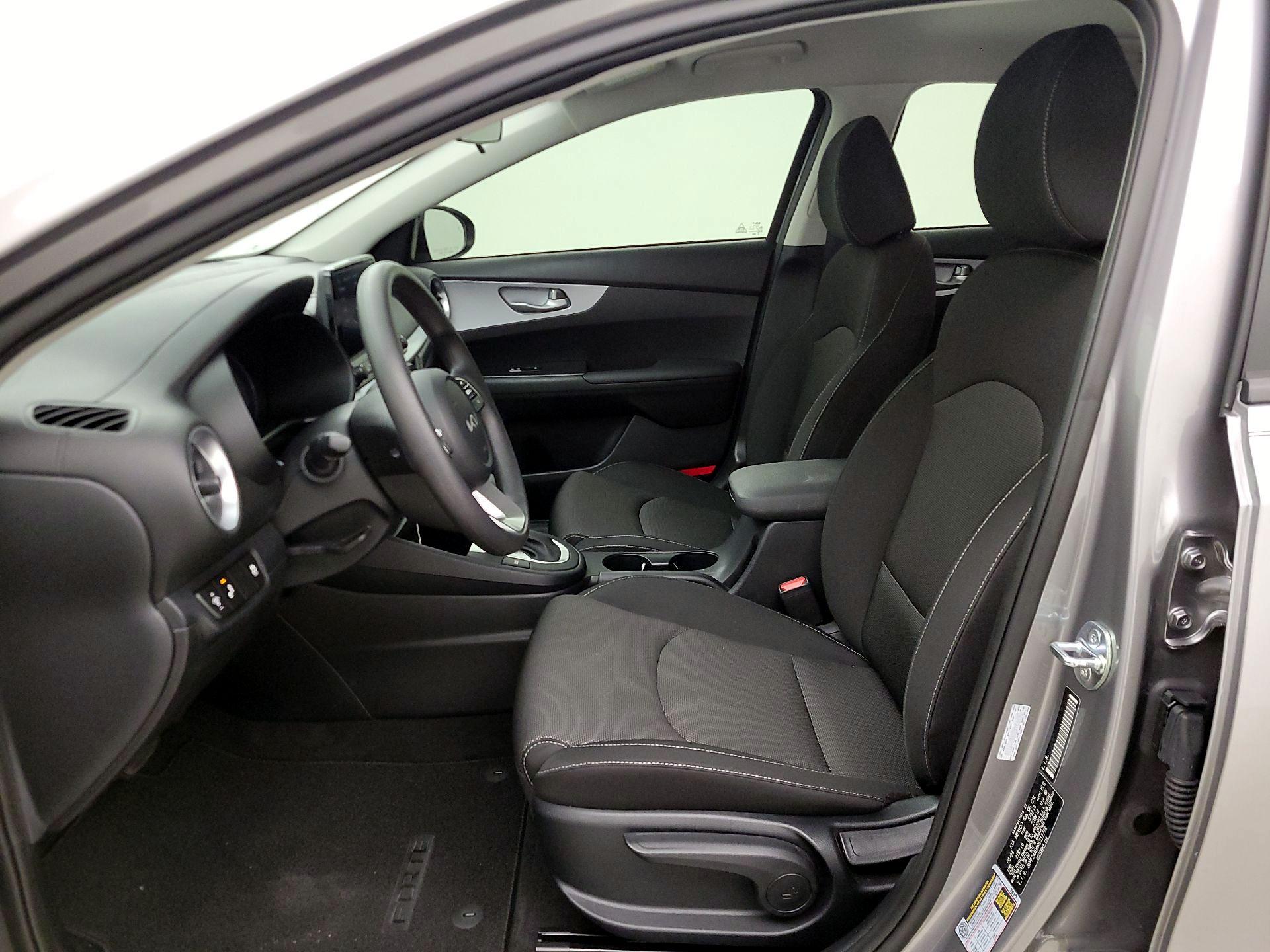 Thumbnail: 2024 Kia Forte - 11
