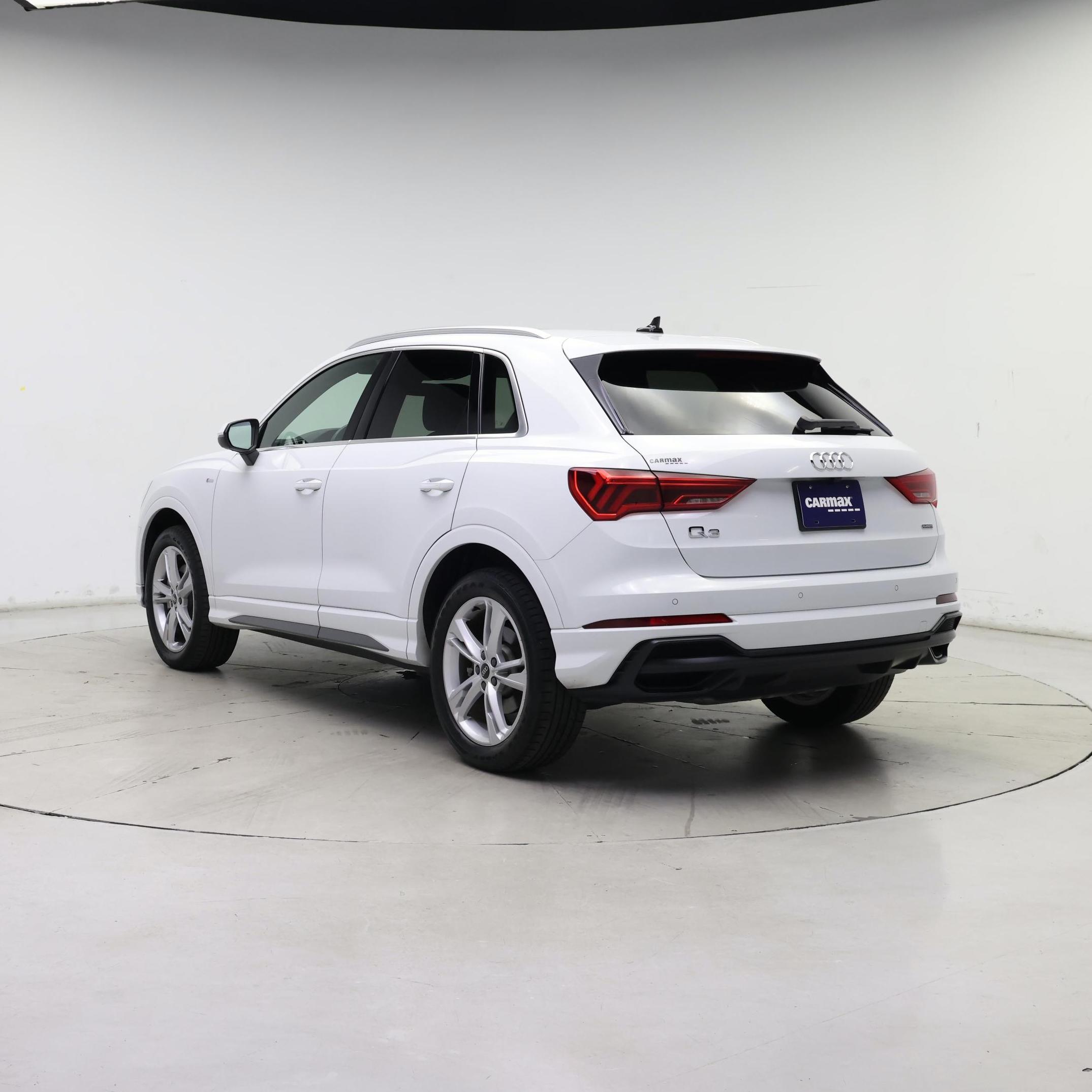 Thumbnail: 2022 Audi Q3 - 2