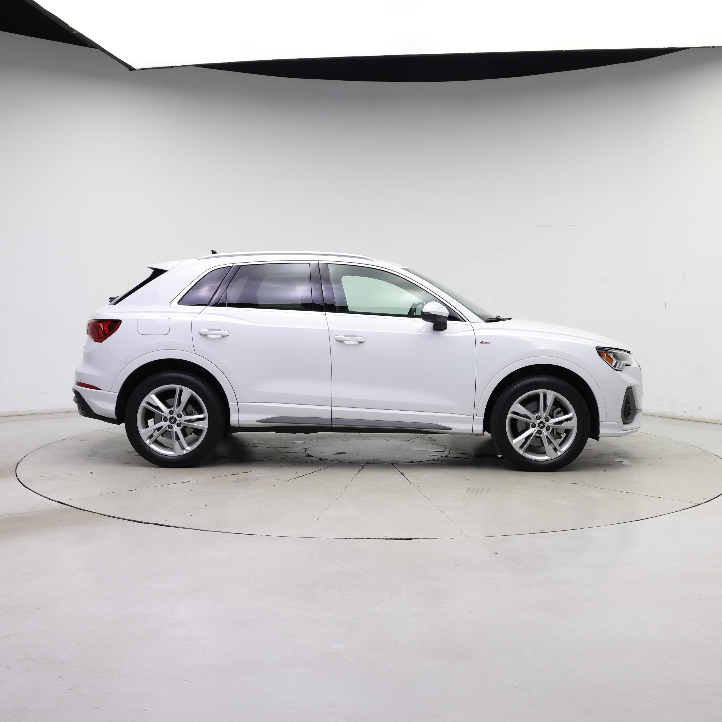 Thumbnail: 2022 Audi Q3 - 7