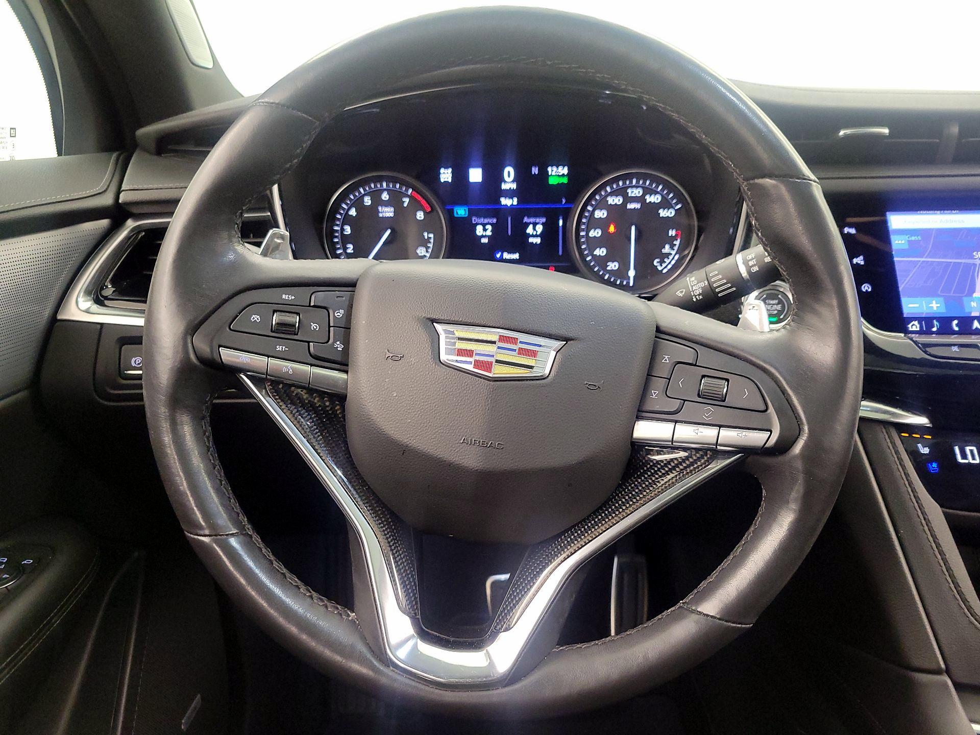 Thumbnail: 2023 Cadillac XT6 - 10