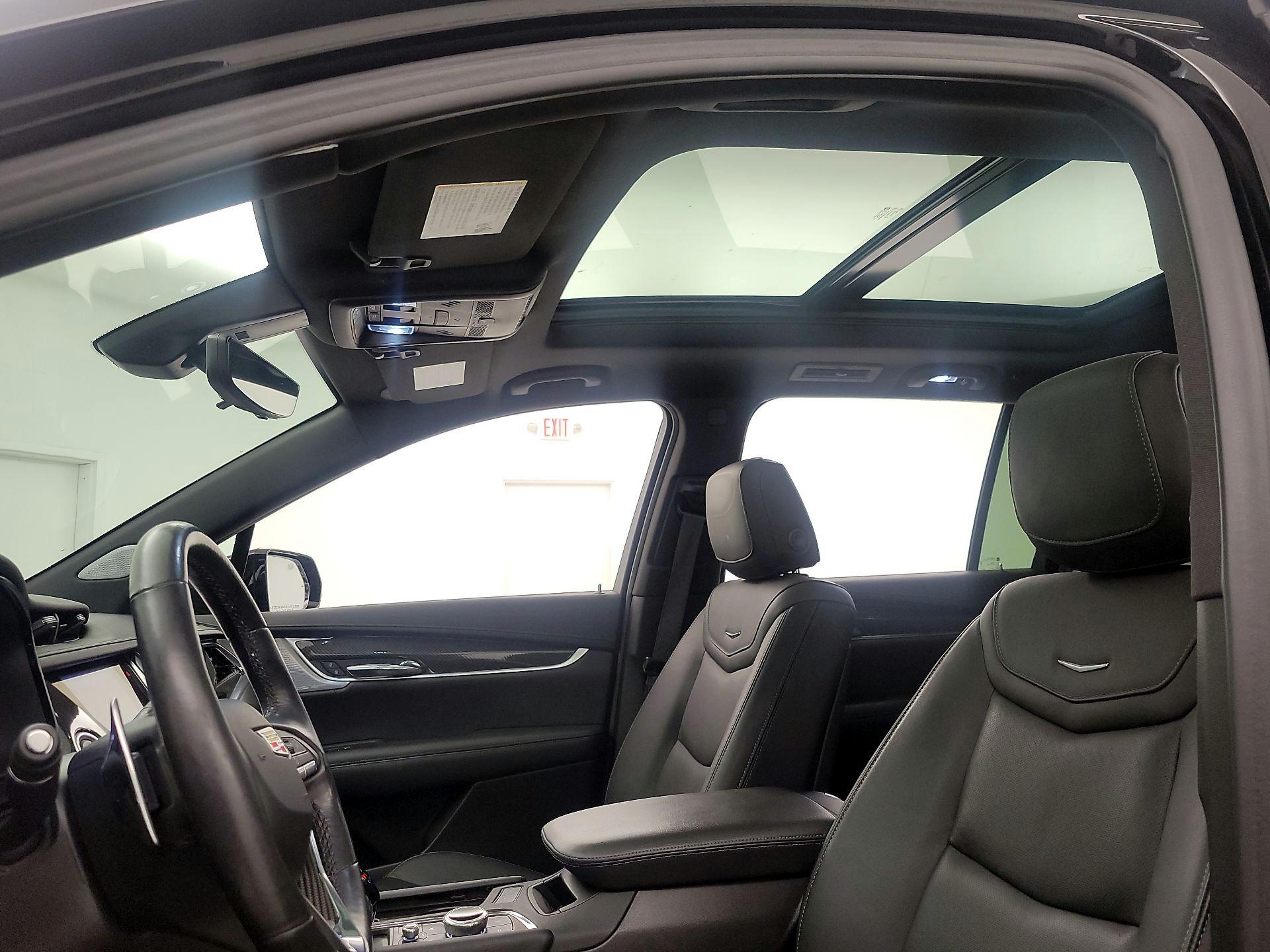 Thumbnail: 2023 Cadillac XT6 - 20