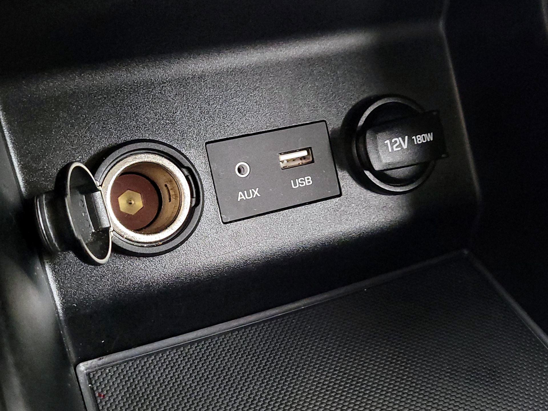 Thumbnail: 2019 Hyundai Elantra - 18