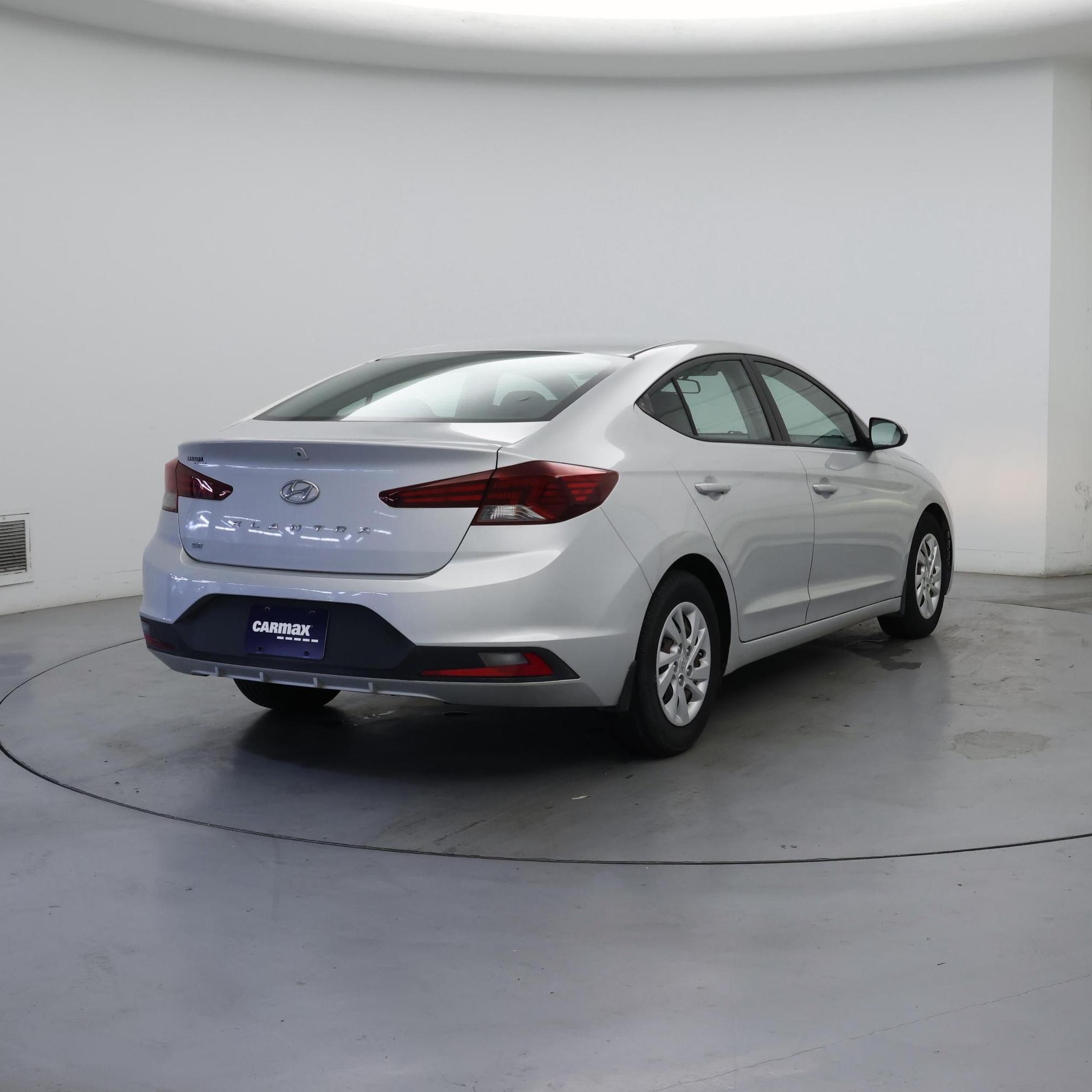Thumbnail: 2019 Hyundai Elantra - 8