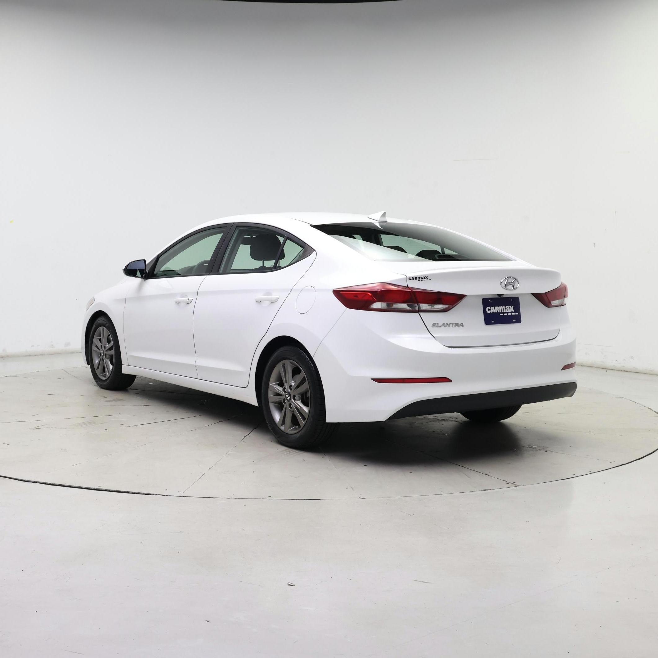 Thumbnail: 2018 Hyundai Elantra - 2