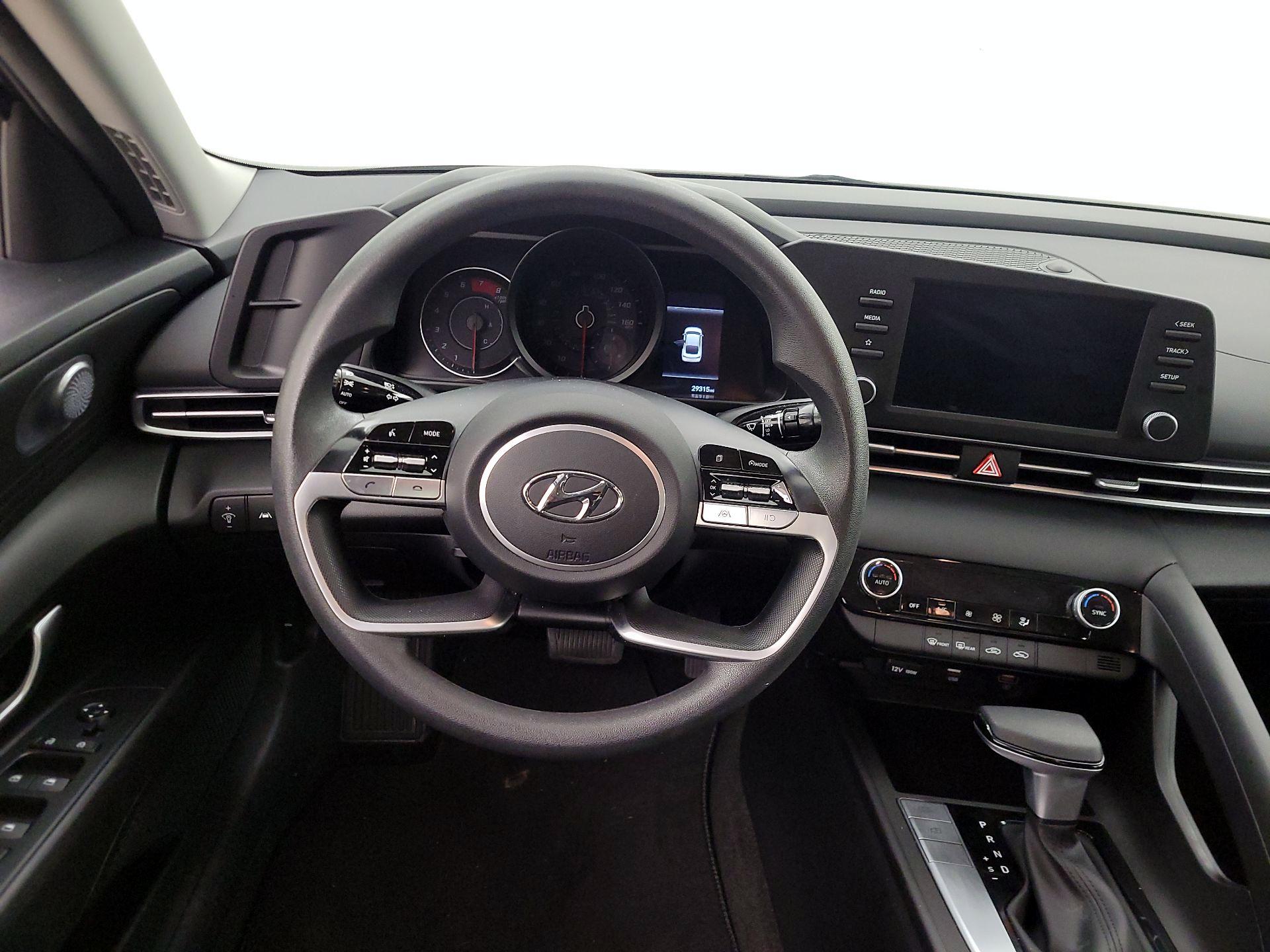 Thumbnail: 2023 Hyundai Elantra - 10