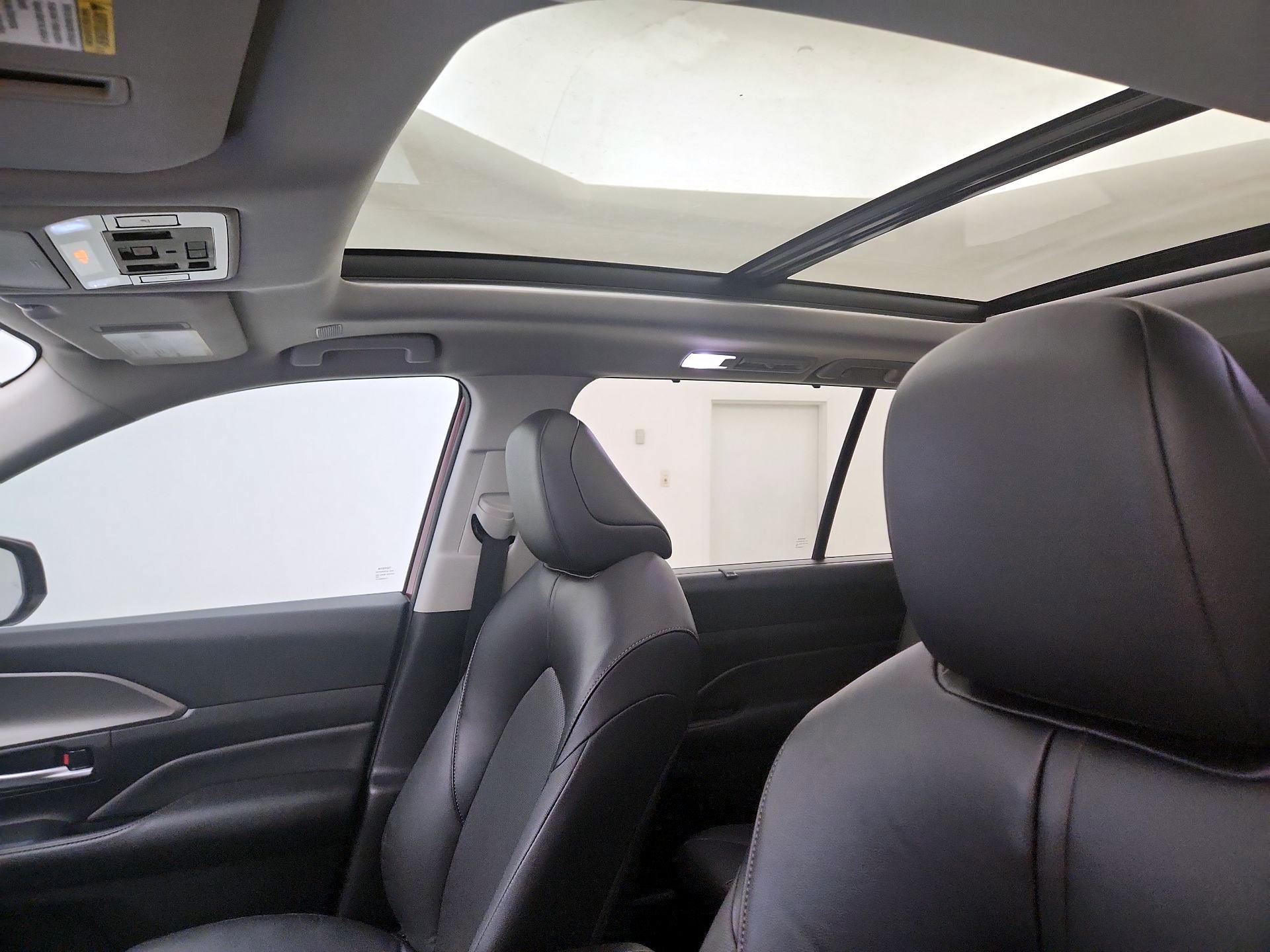 Thumbnail: 2024 Toyota Grand Highlander - 19