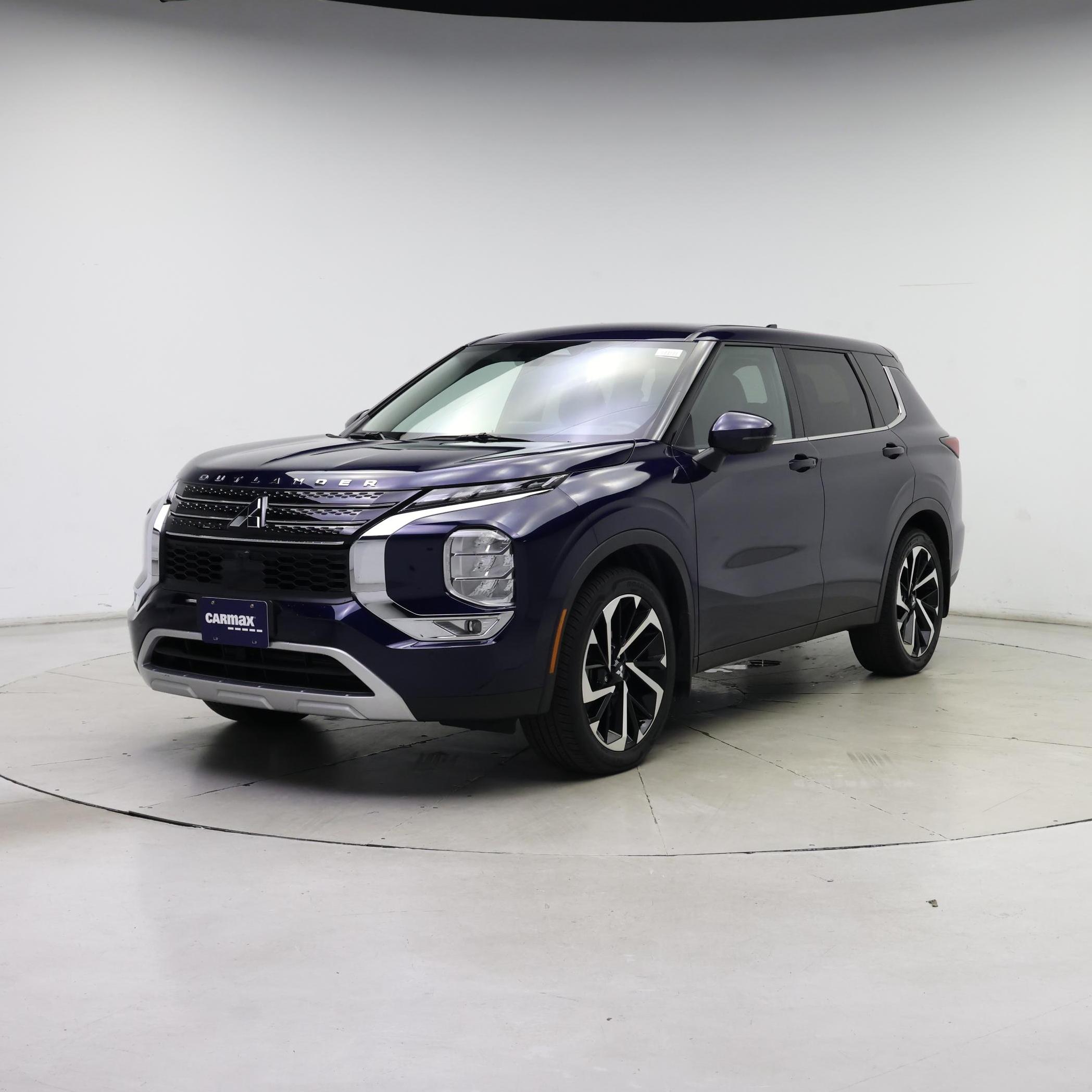 Thumbnail: 2024 Mitsubishi Outlander - 4