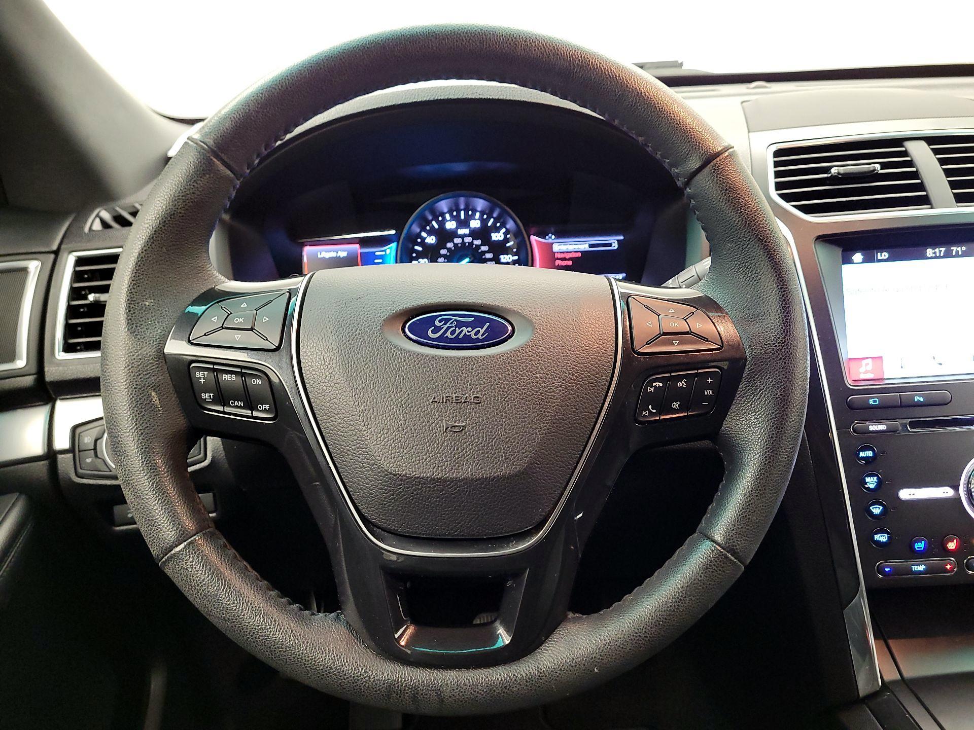 Thumbnail: 2017 Ford Explorer - 10