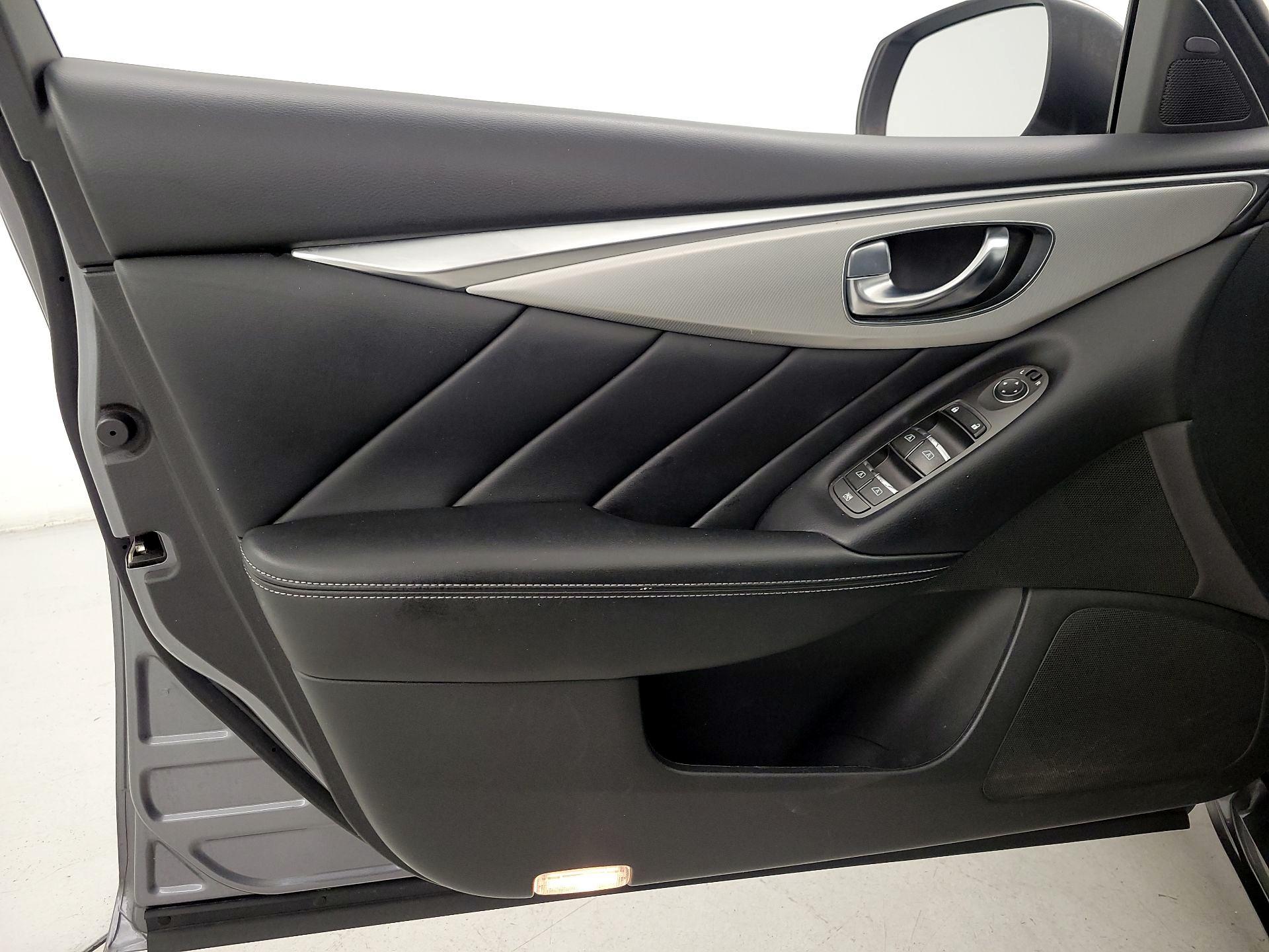 Thumbnail: 2019 INFINITI Q50 - 12