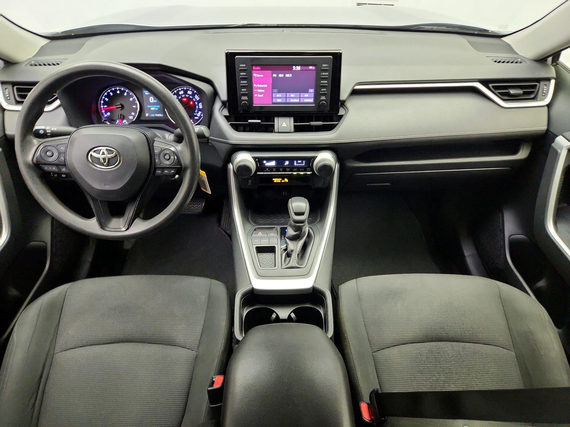 Thumbnail: 2019 Toyota RAV4 - 9