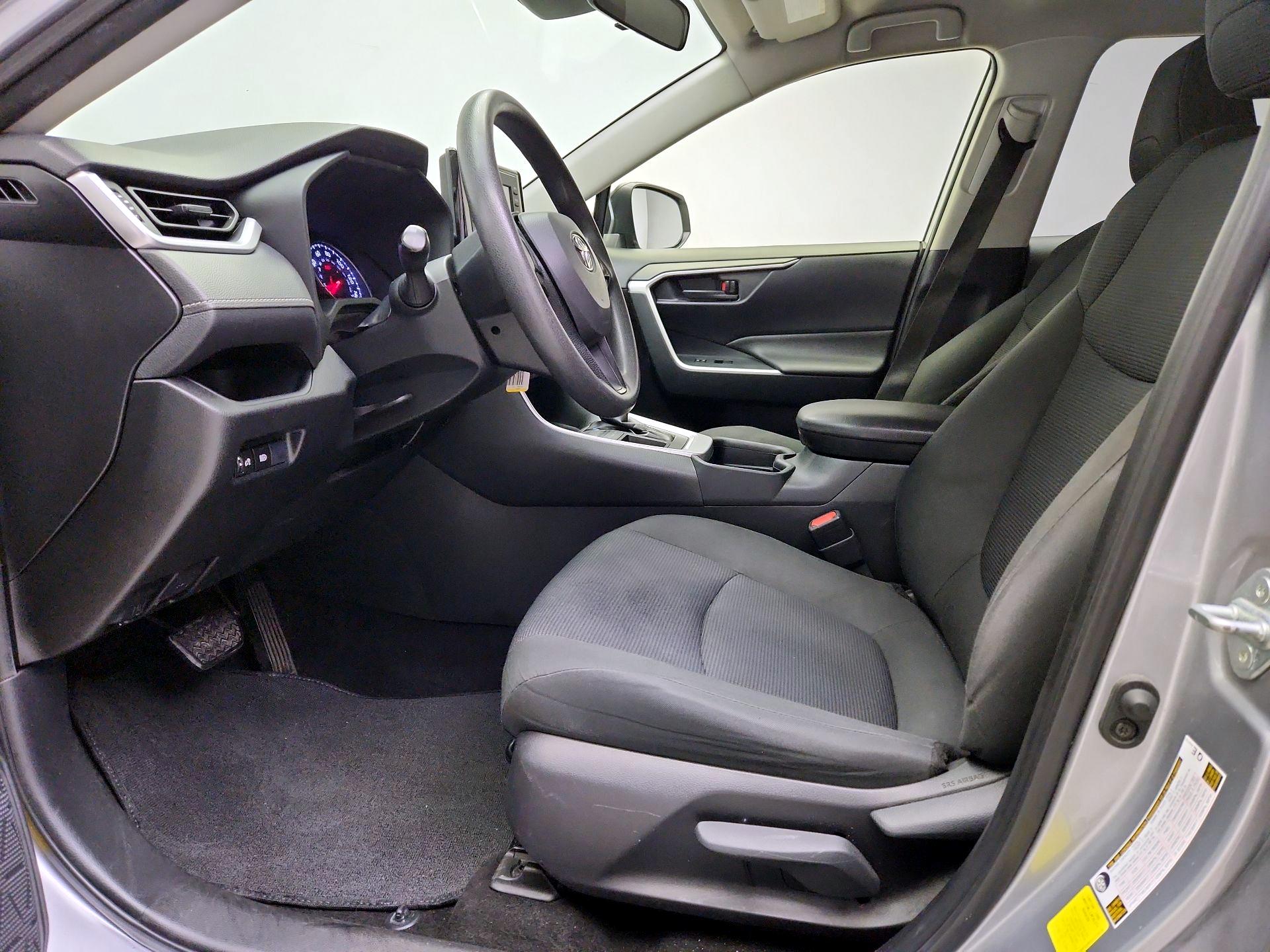 Thumbnail: 2019 Toyota RAV4 - 11