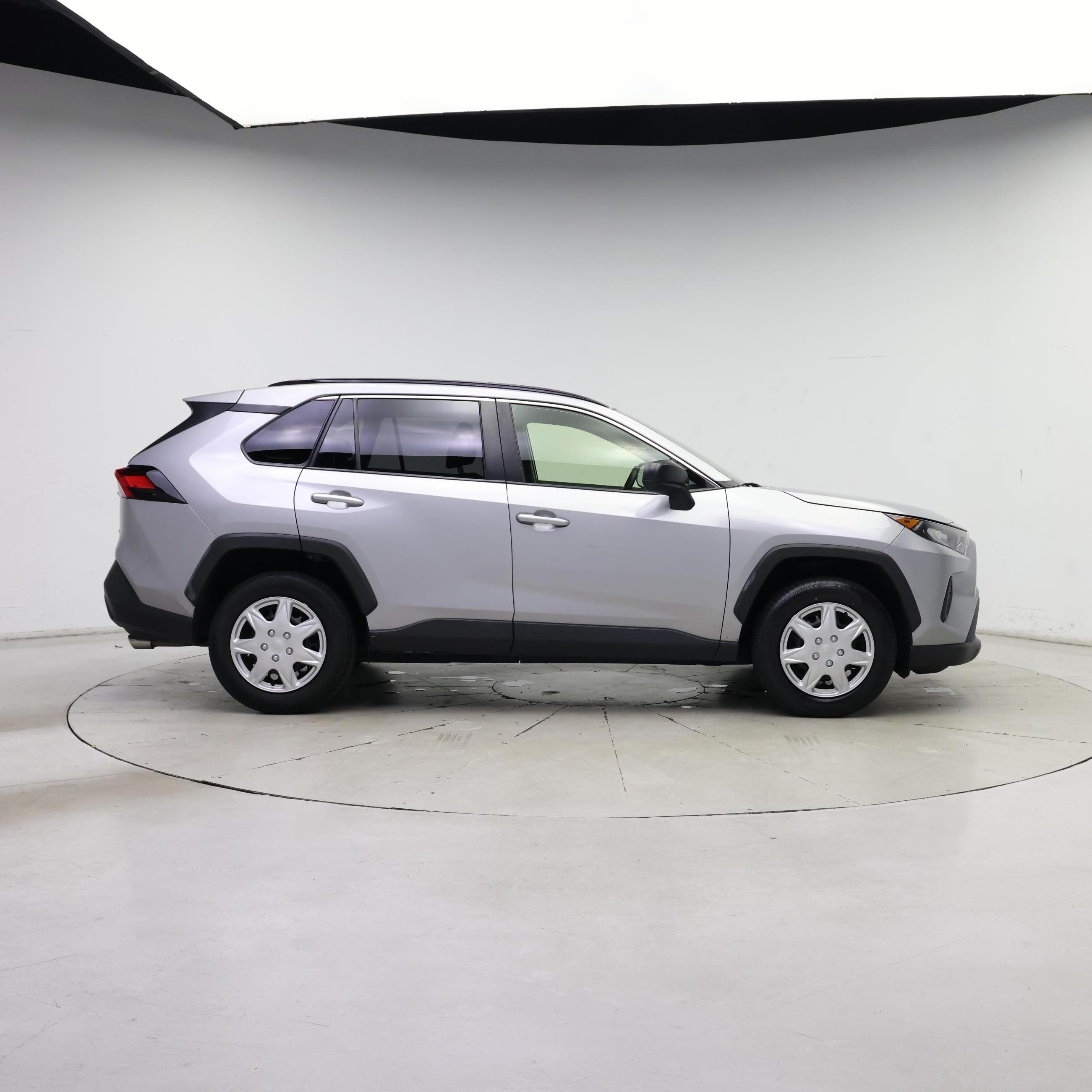 Thumbnail: 2019 Toyota RAV4 - 7