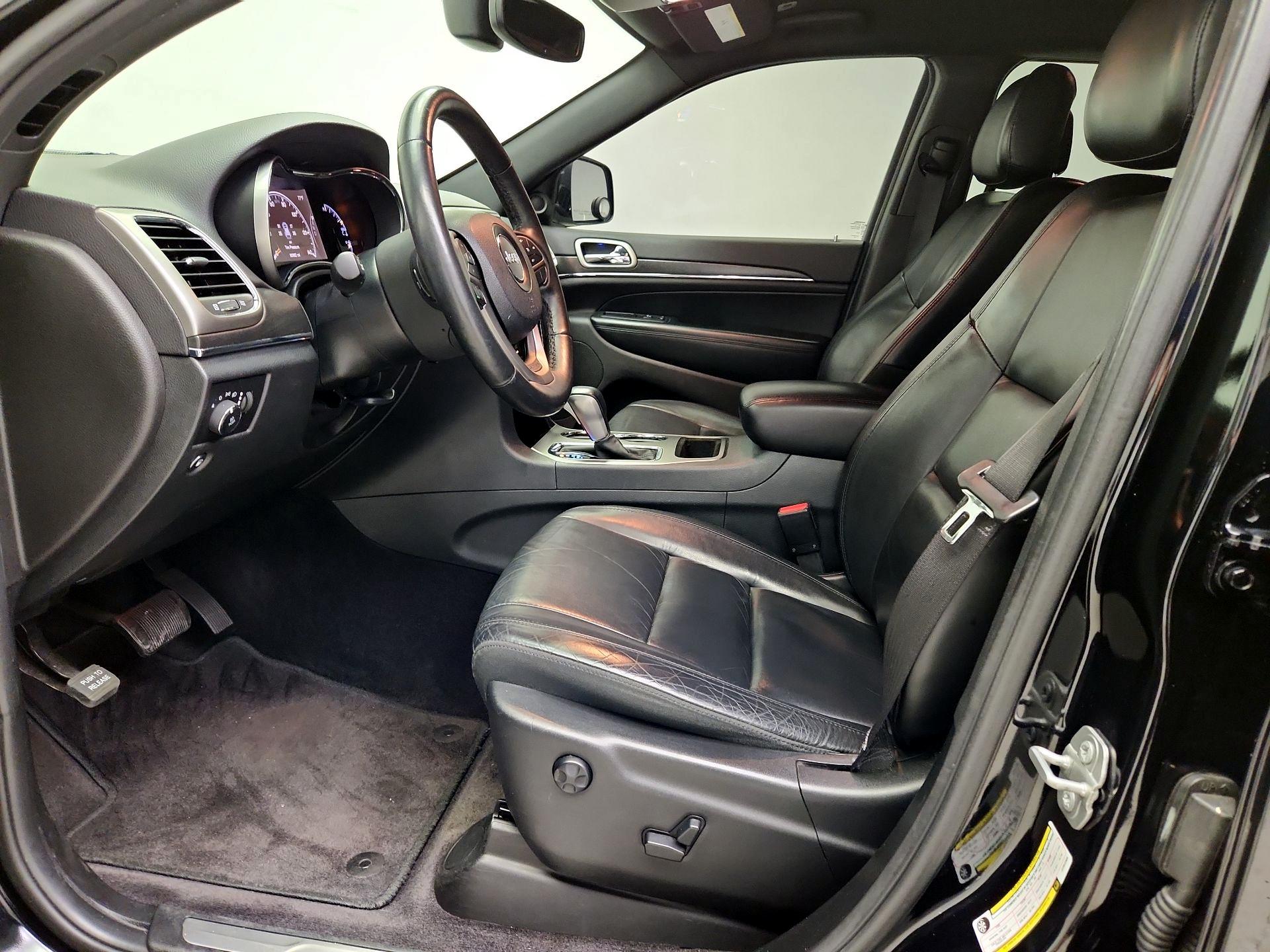 Thumbnail: 2018 Jeep Grand Cherokee - 11