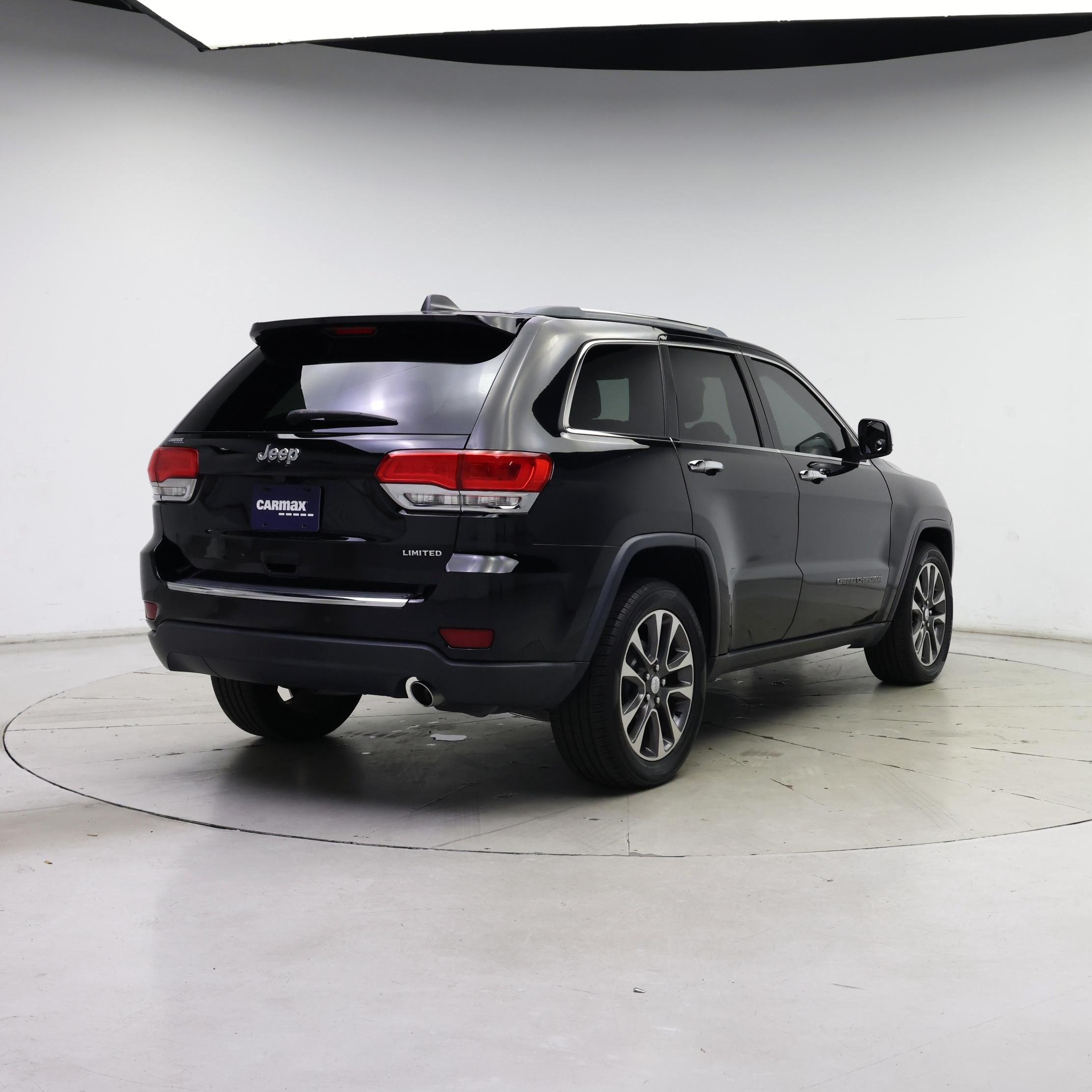 Thumbnail: 2018 Jeep Grand Cherokee - 8