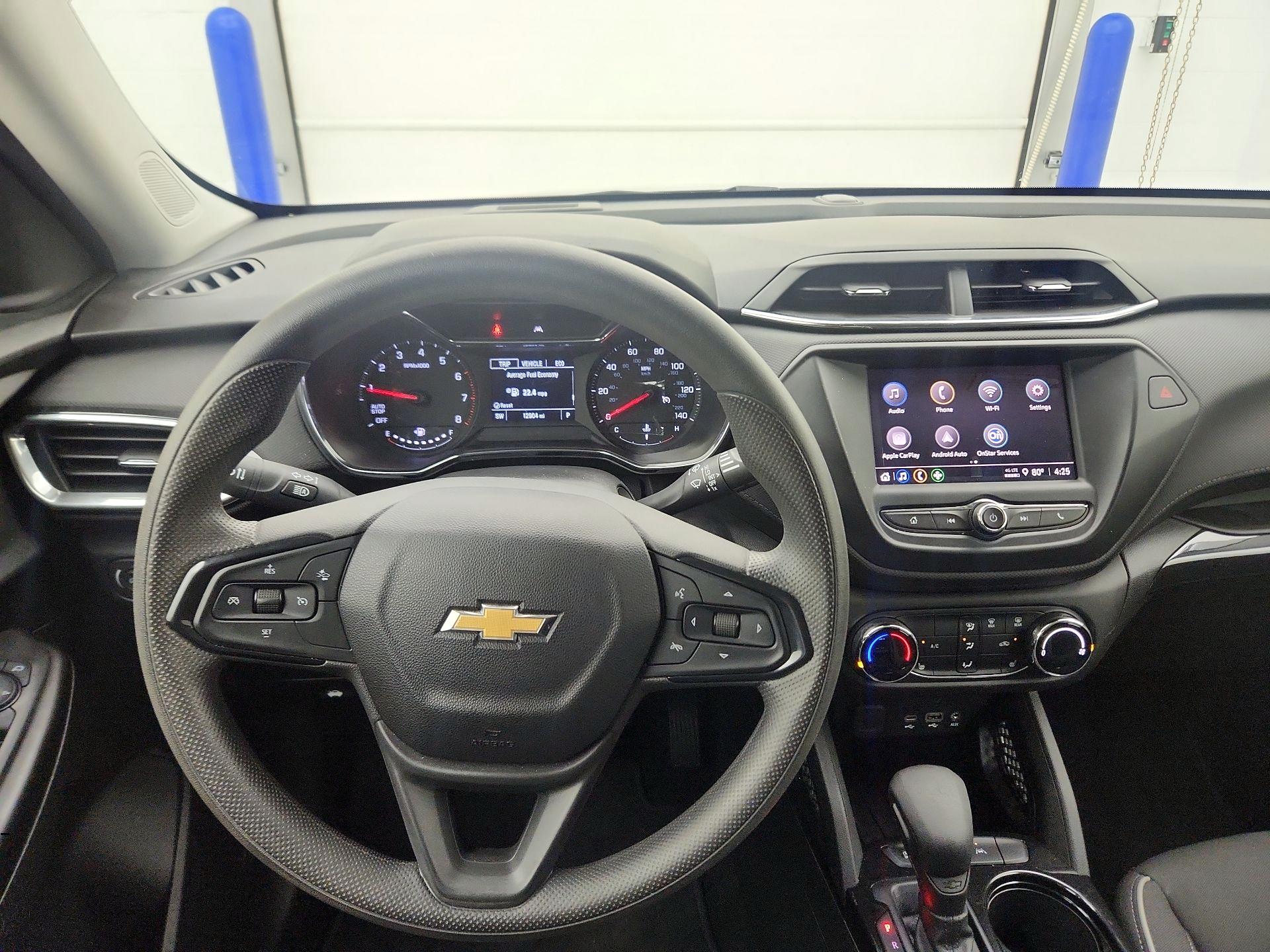 Thumbnail: 2023 Chevrolet TrailBlazer - 10