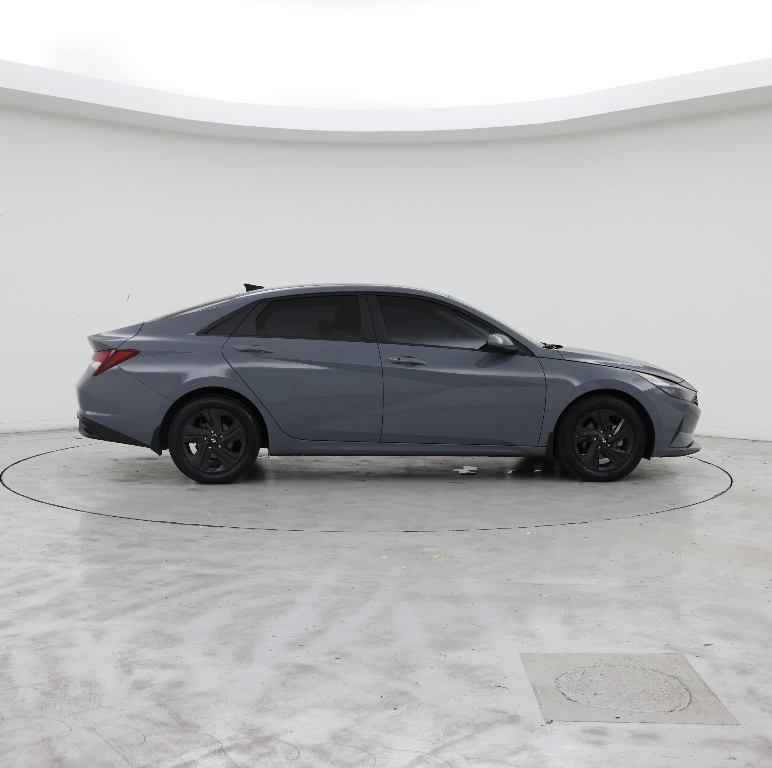 Thumbnail: 2022 Hyundai Elantra - 7