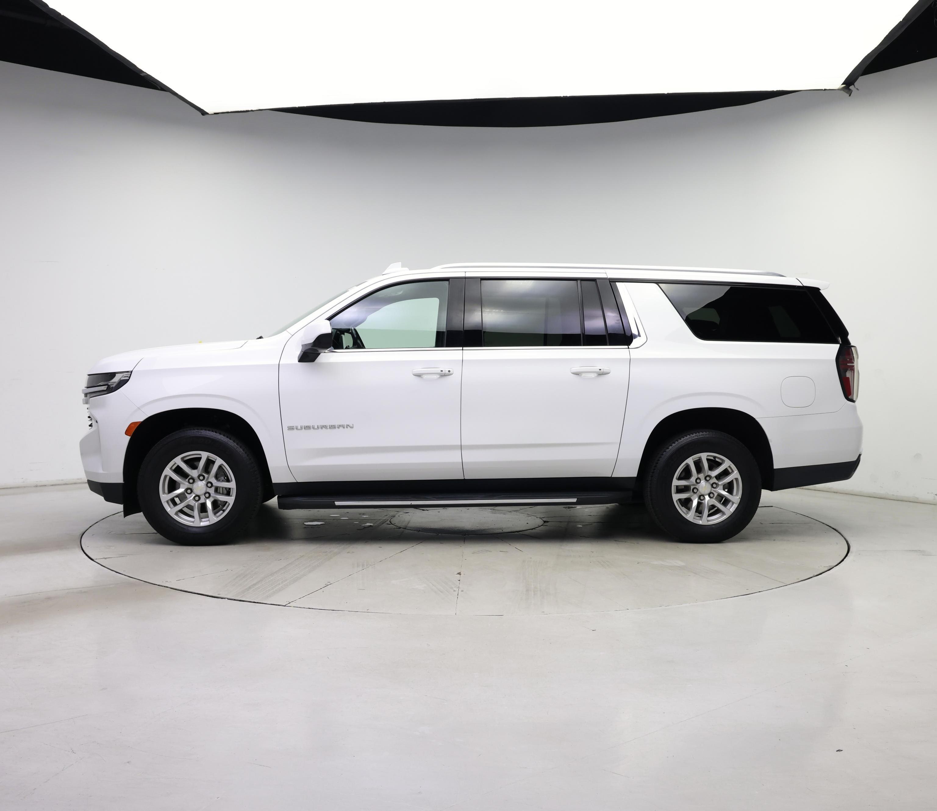 Thumbnail: 2021 Chevrolet Suburban - 3