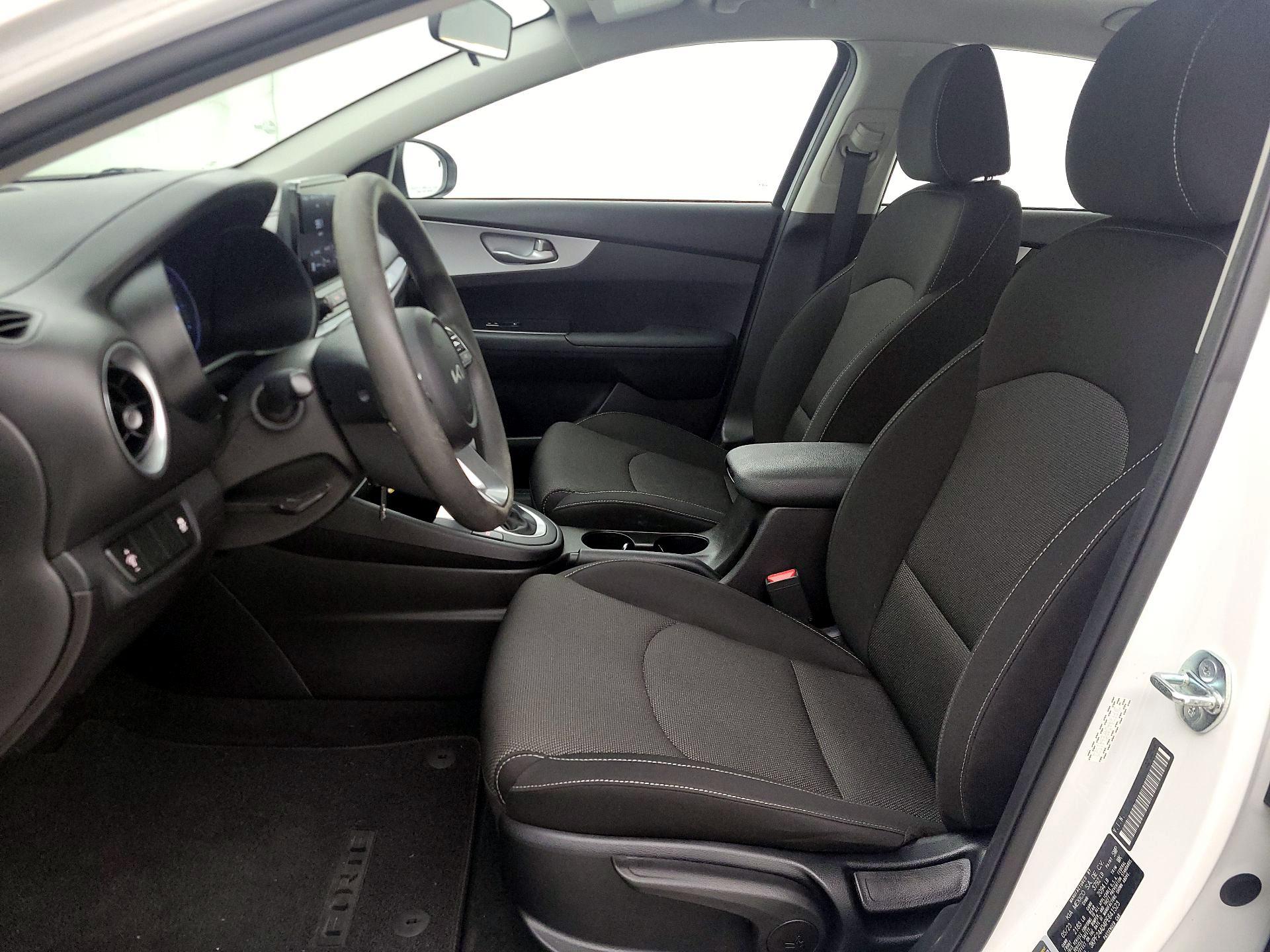 Thumbnail: 2023 Kia Forte - 11