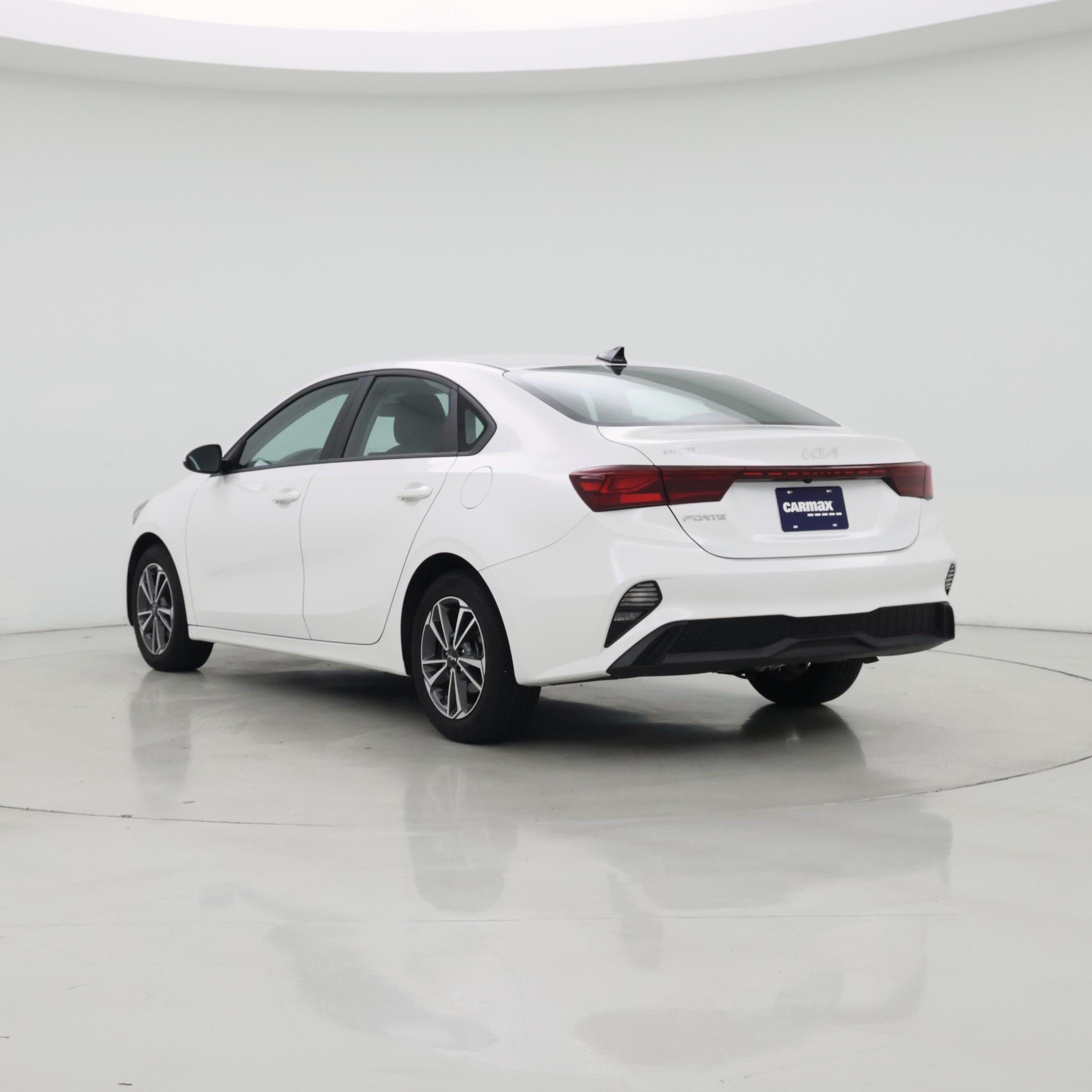 Thumbnail: 2023 Kia Forte - 2
