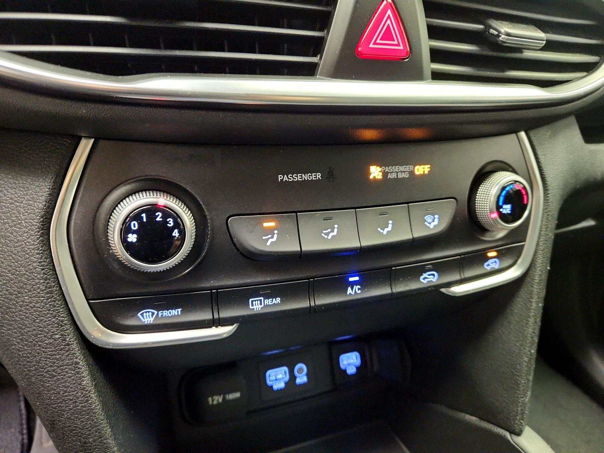 Thumbnail: 2019 Hyundai Santa Fe - 16