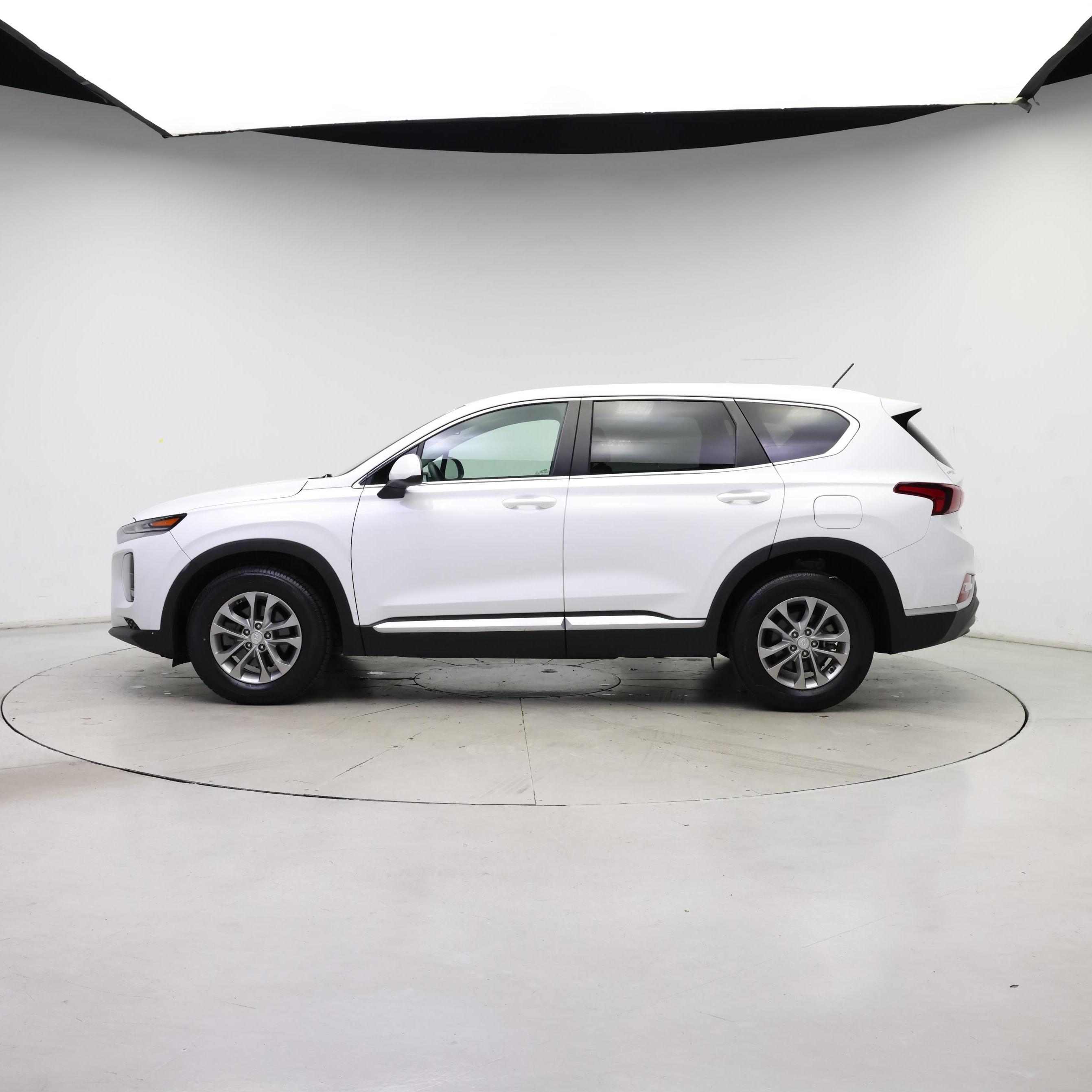 Thumbnail: 2019 Hyundai Santa Fe - 3