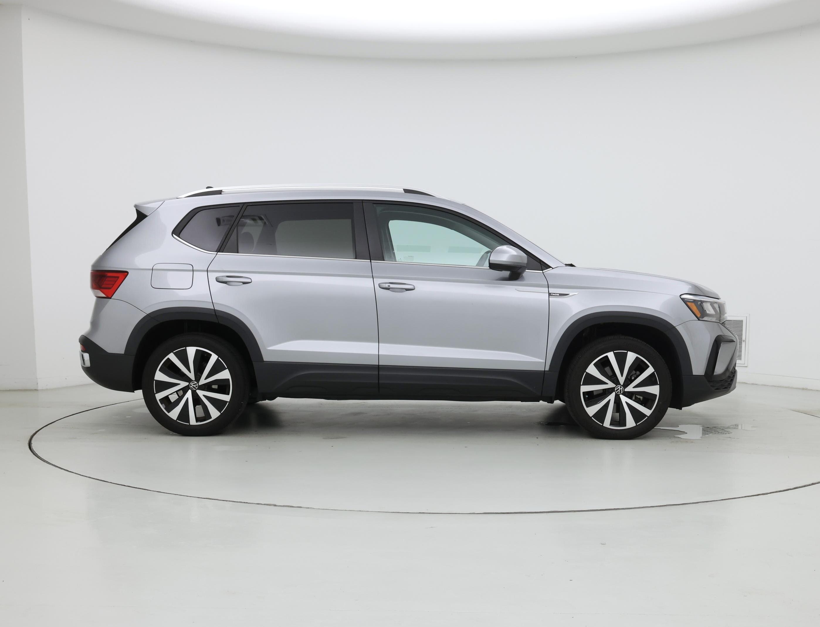 Thumbnail: 2022 Volkswagen Taos - 7