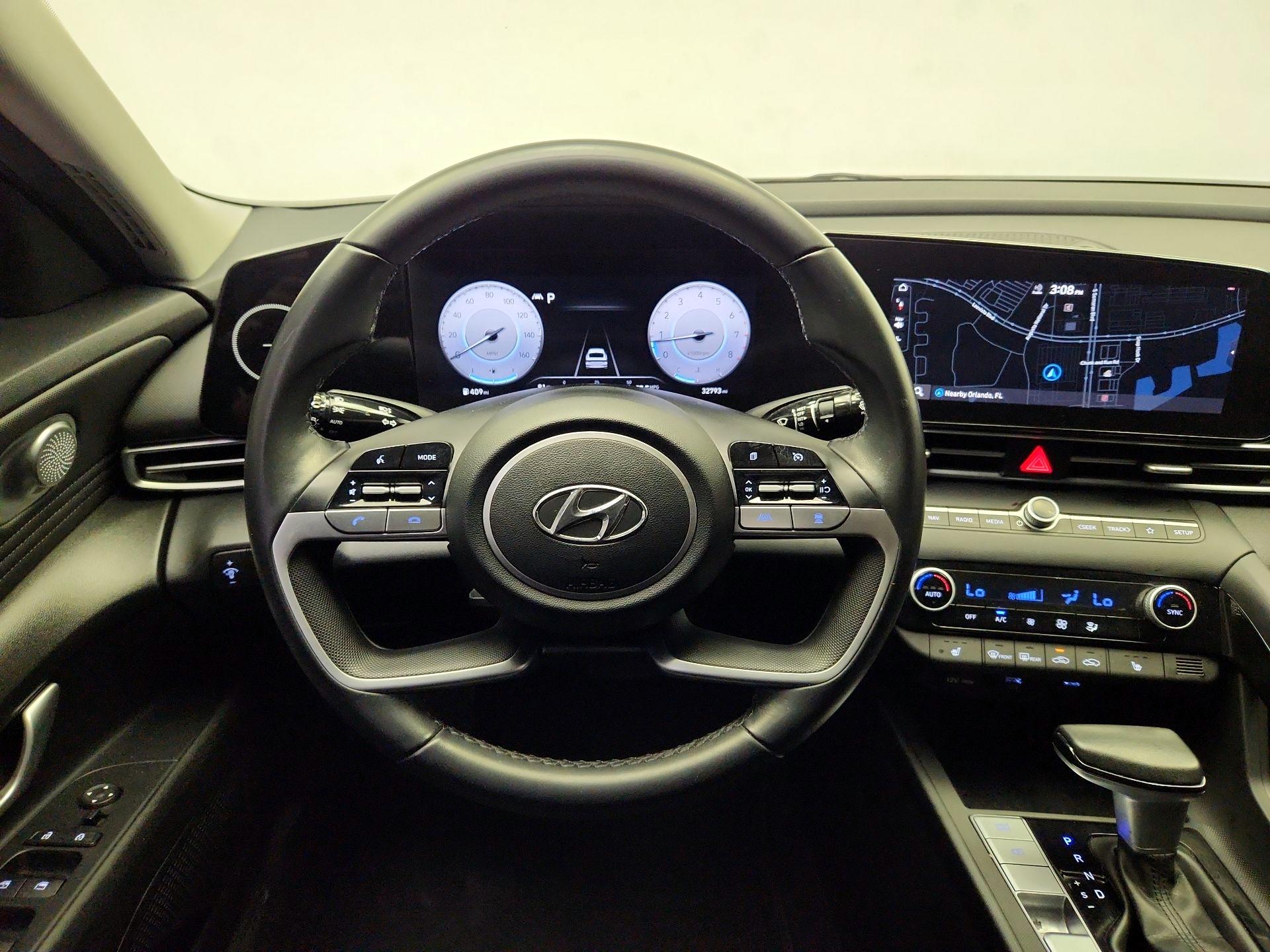 Thumbnail: 2023 Hyundai Elantra - 10