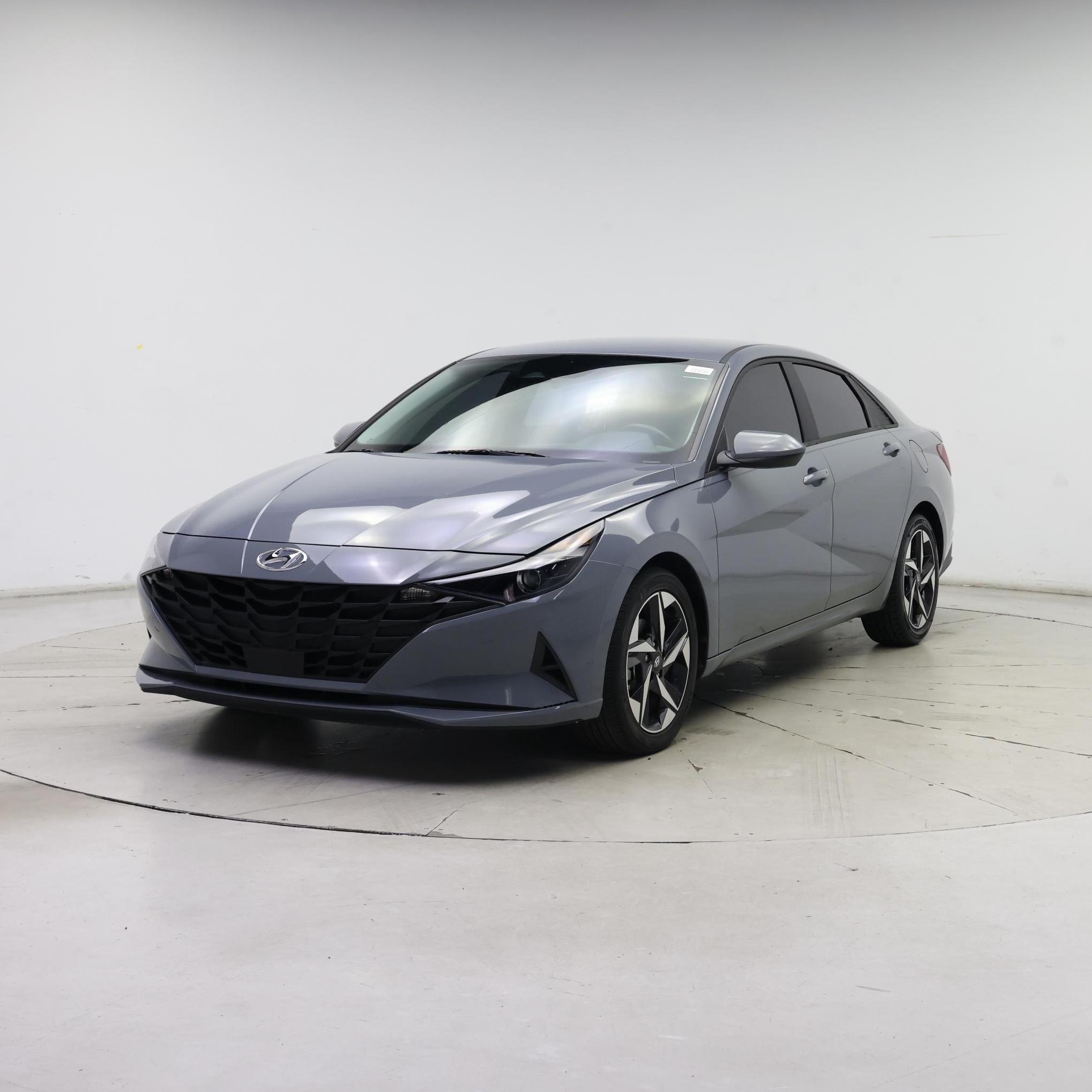 Thumbnail: 2023 Hyundai Elantra - 4