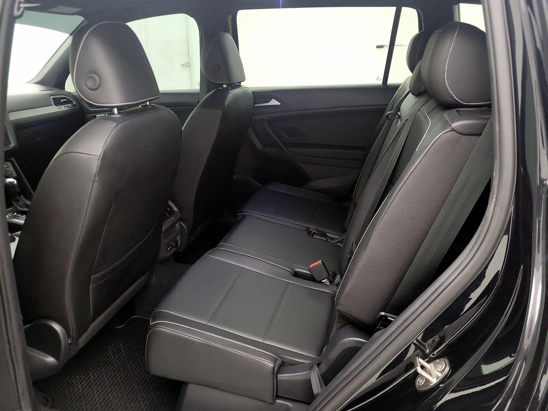 Thumbnail: 2021 Volkswagen Tiguan - 20