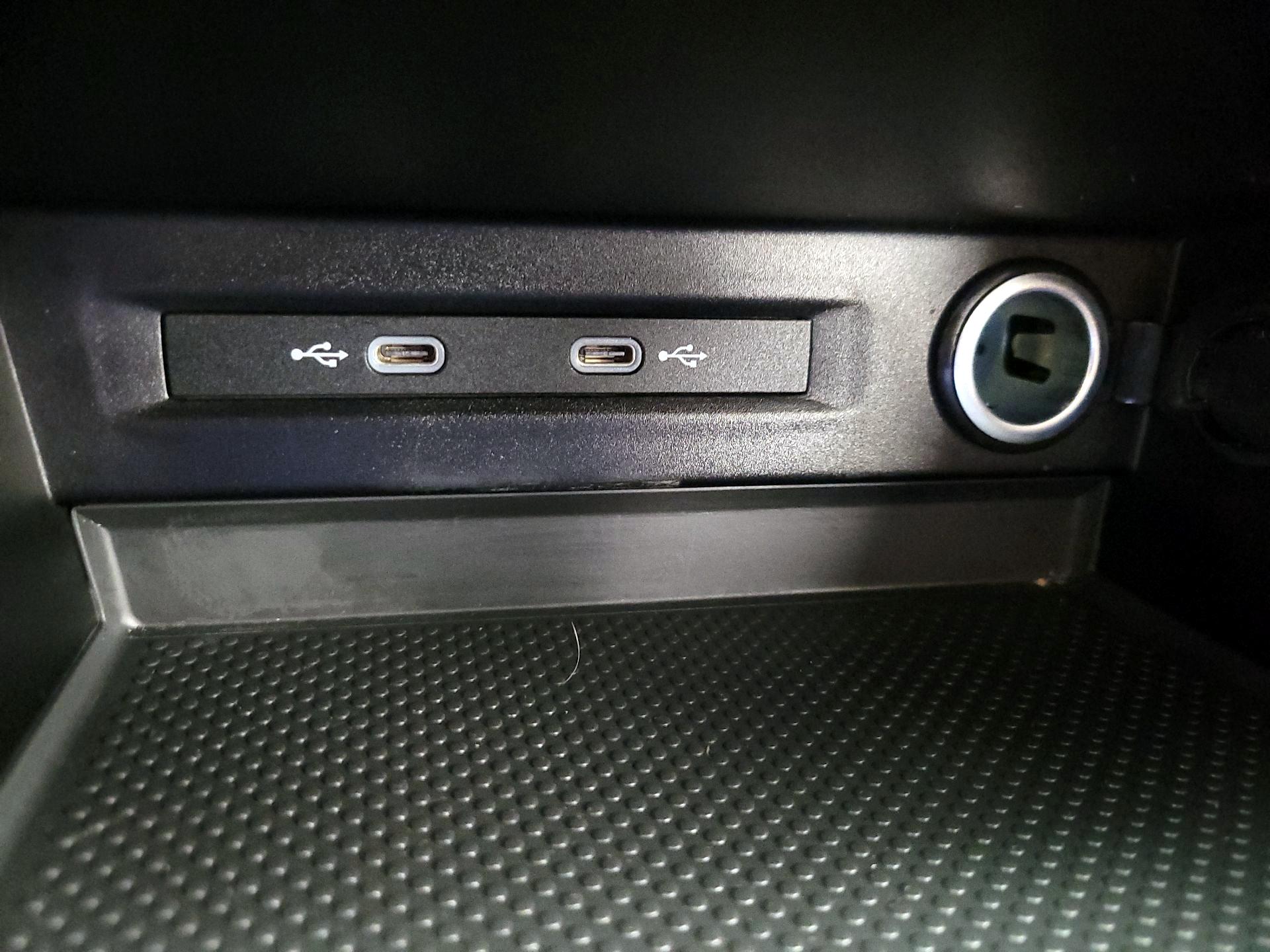 Thumbnail: 2022 Volkswagen Taos - 18