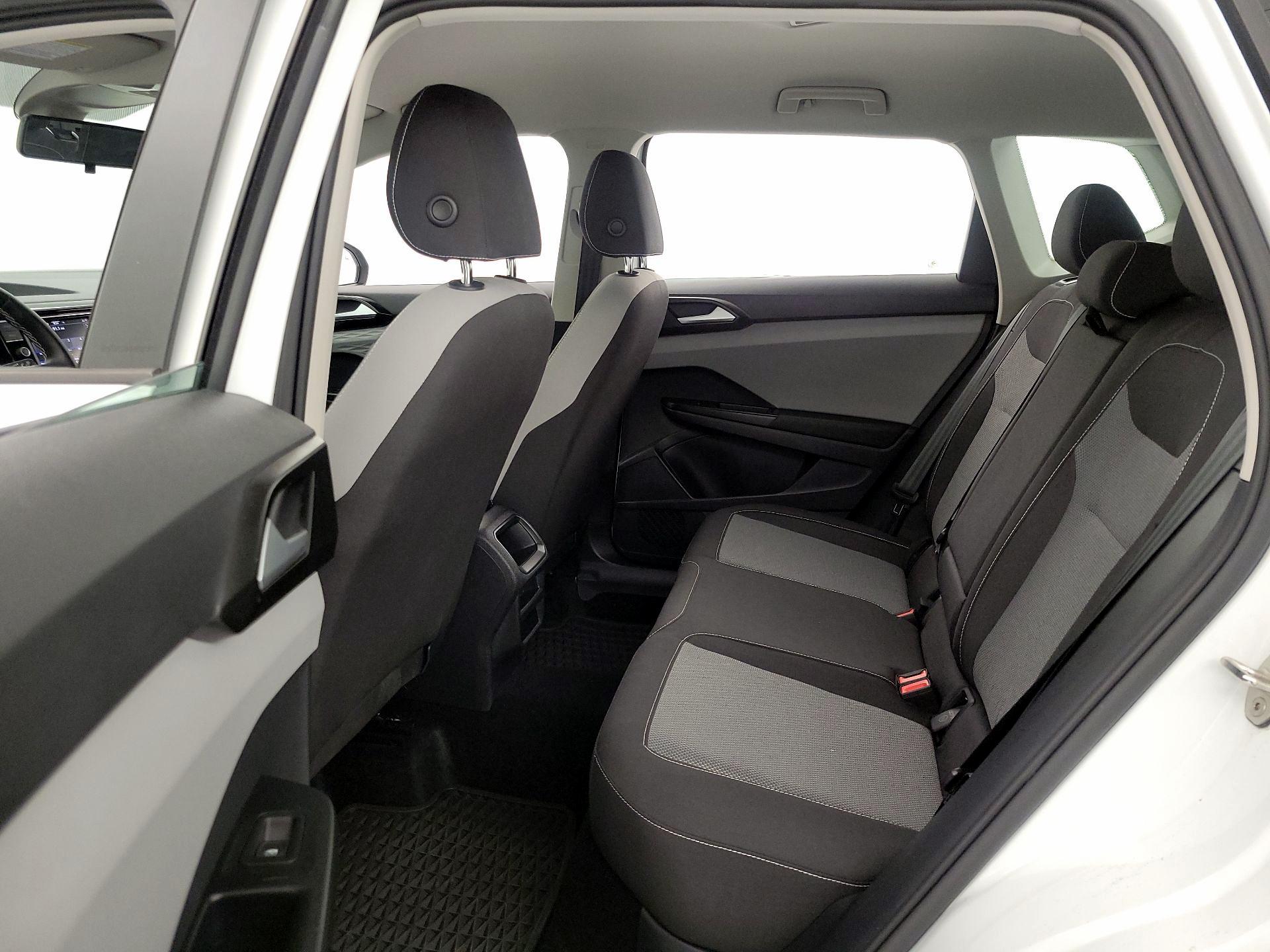 Thumbnail: 2022 Volkswagen Taos - 19