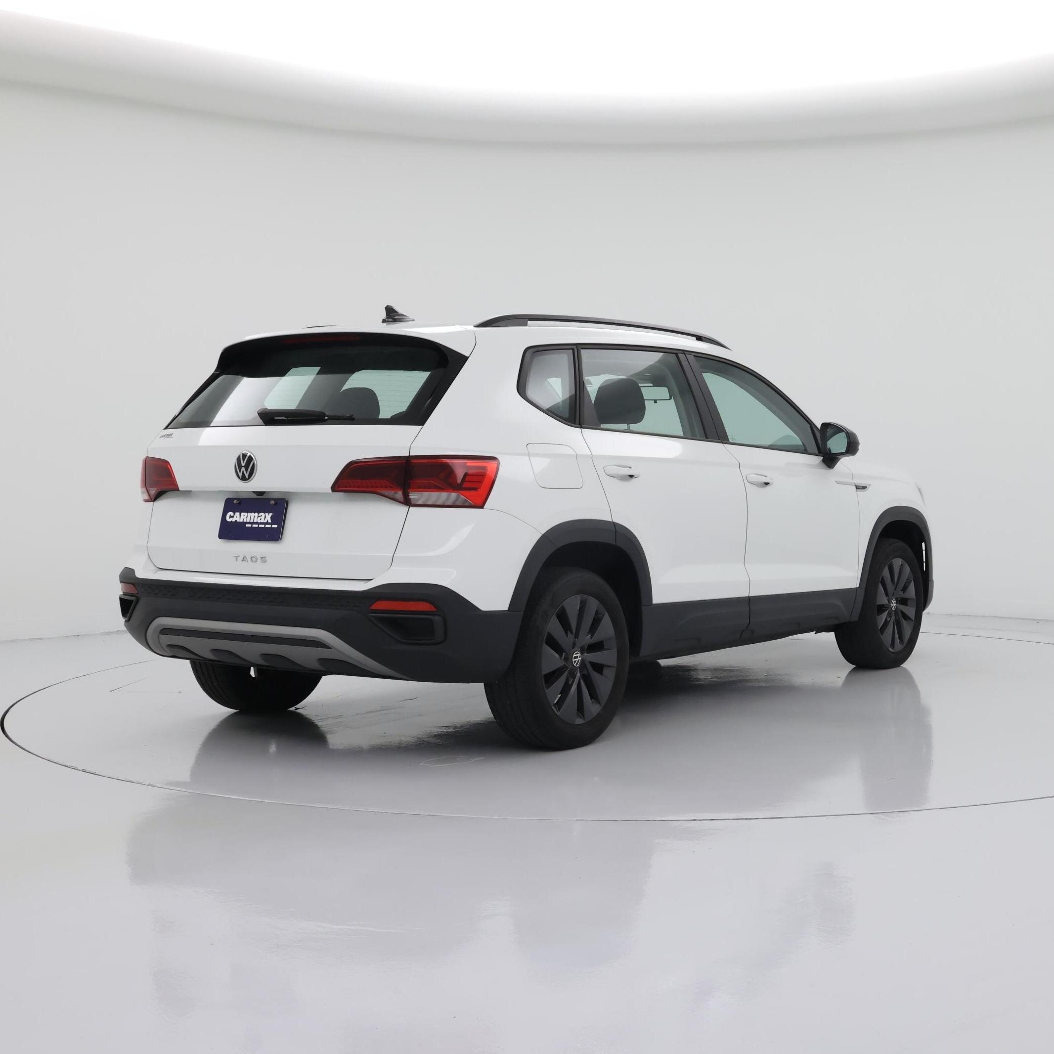 Thumbnail: 2022 Volkswagen Taos - 8