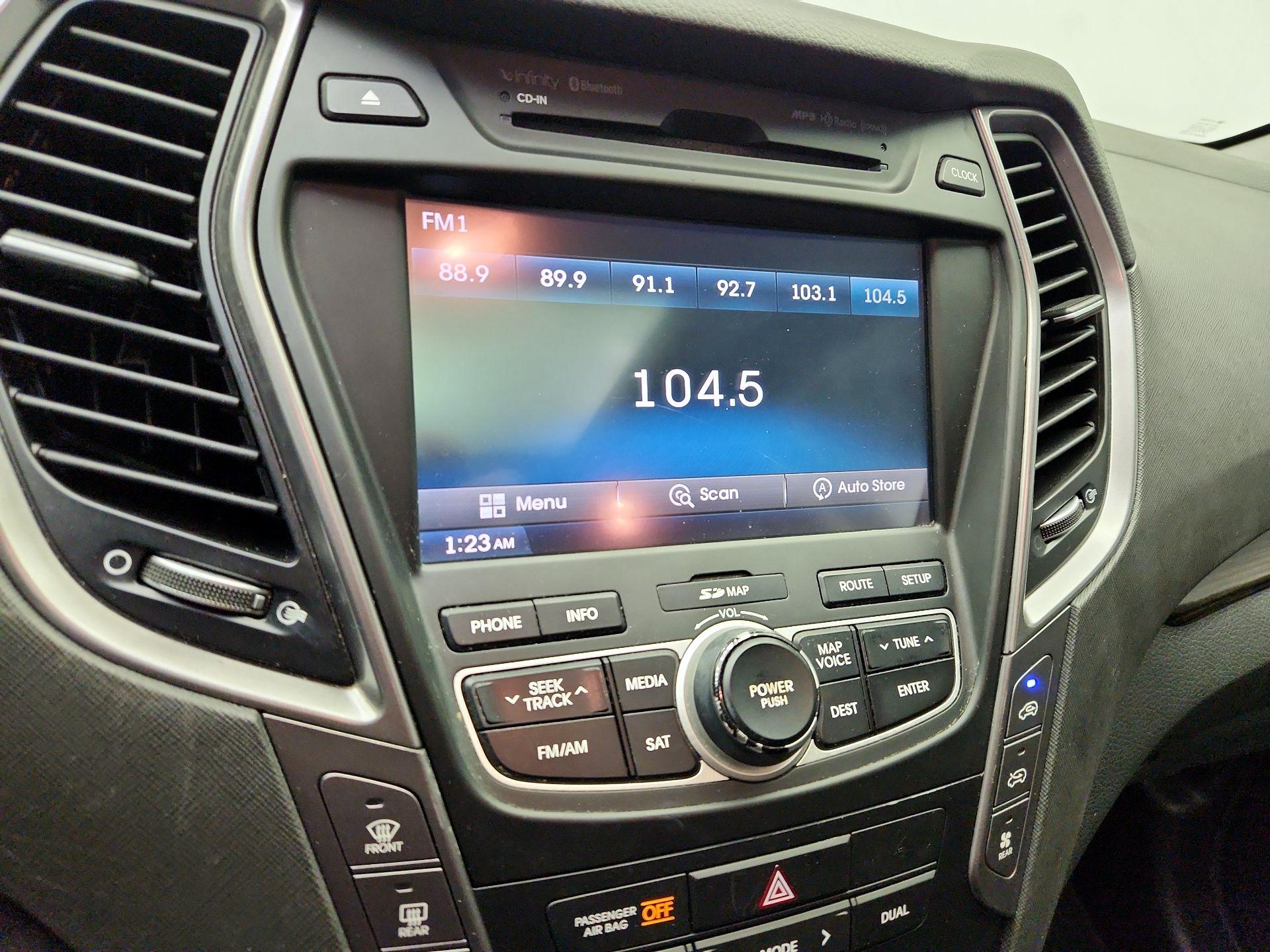 Thumbnail: 2014 Hyundai Santa Fe - 15