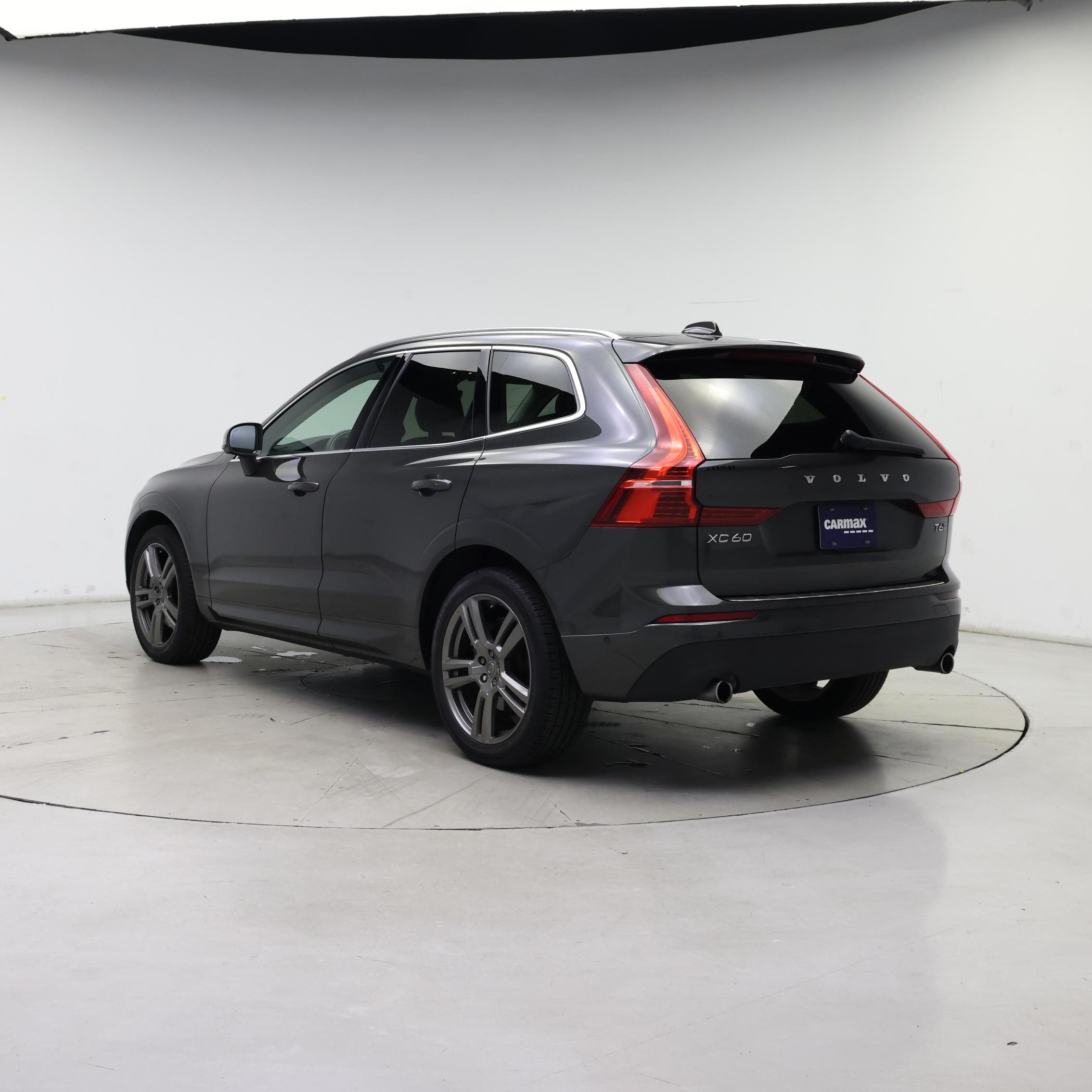 Thumbnail: 2018 Volvo XC60 - 2