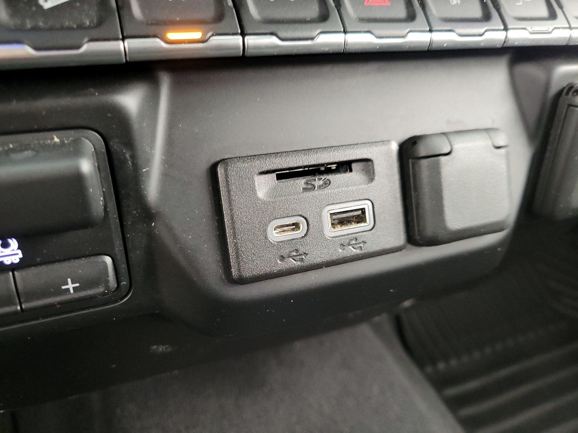 Thumbnail: 2019 Chevrolet Silverado 1500 - 18
