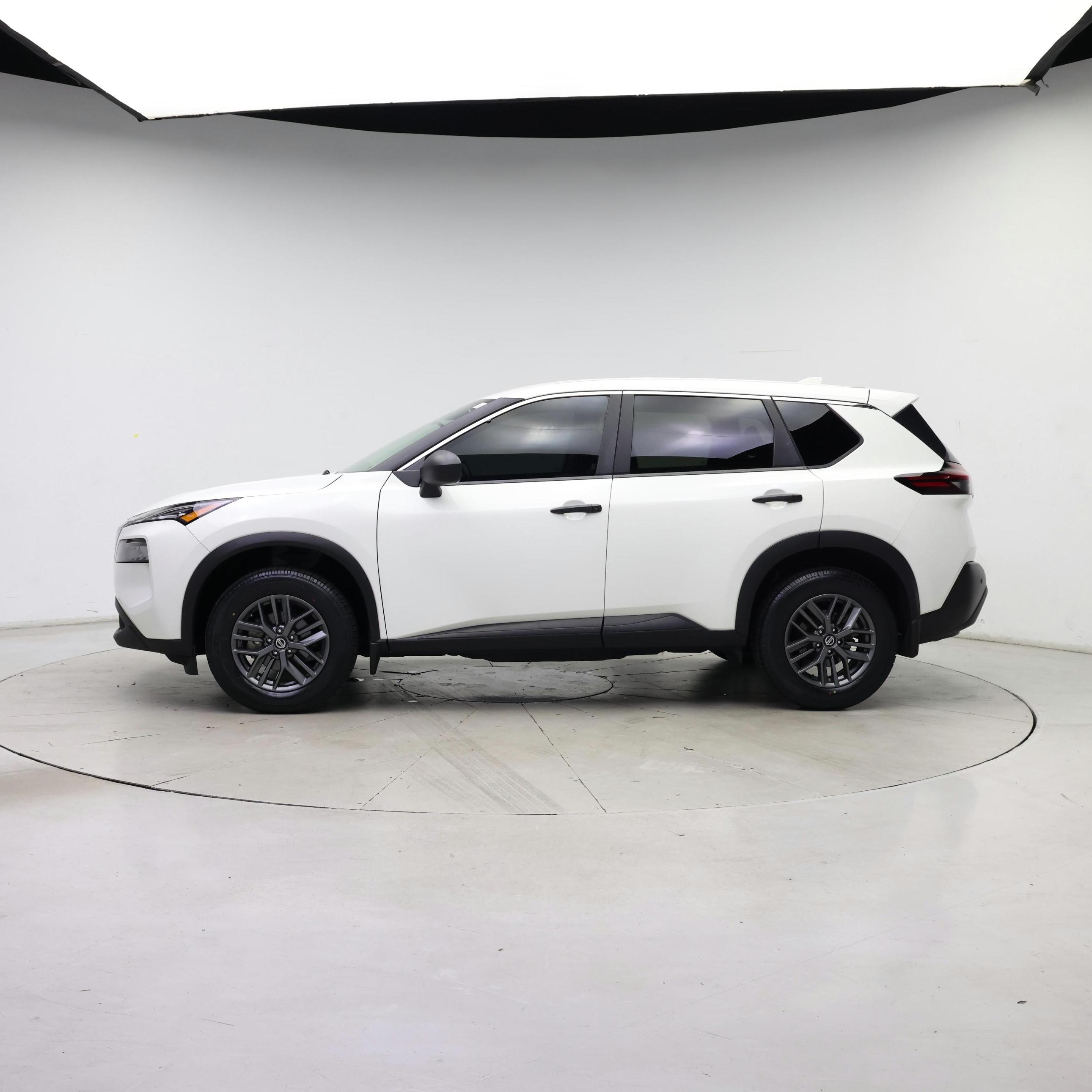 Thumbnail: 2021 Nissan Rogue - 3