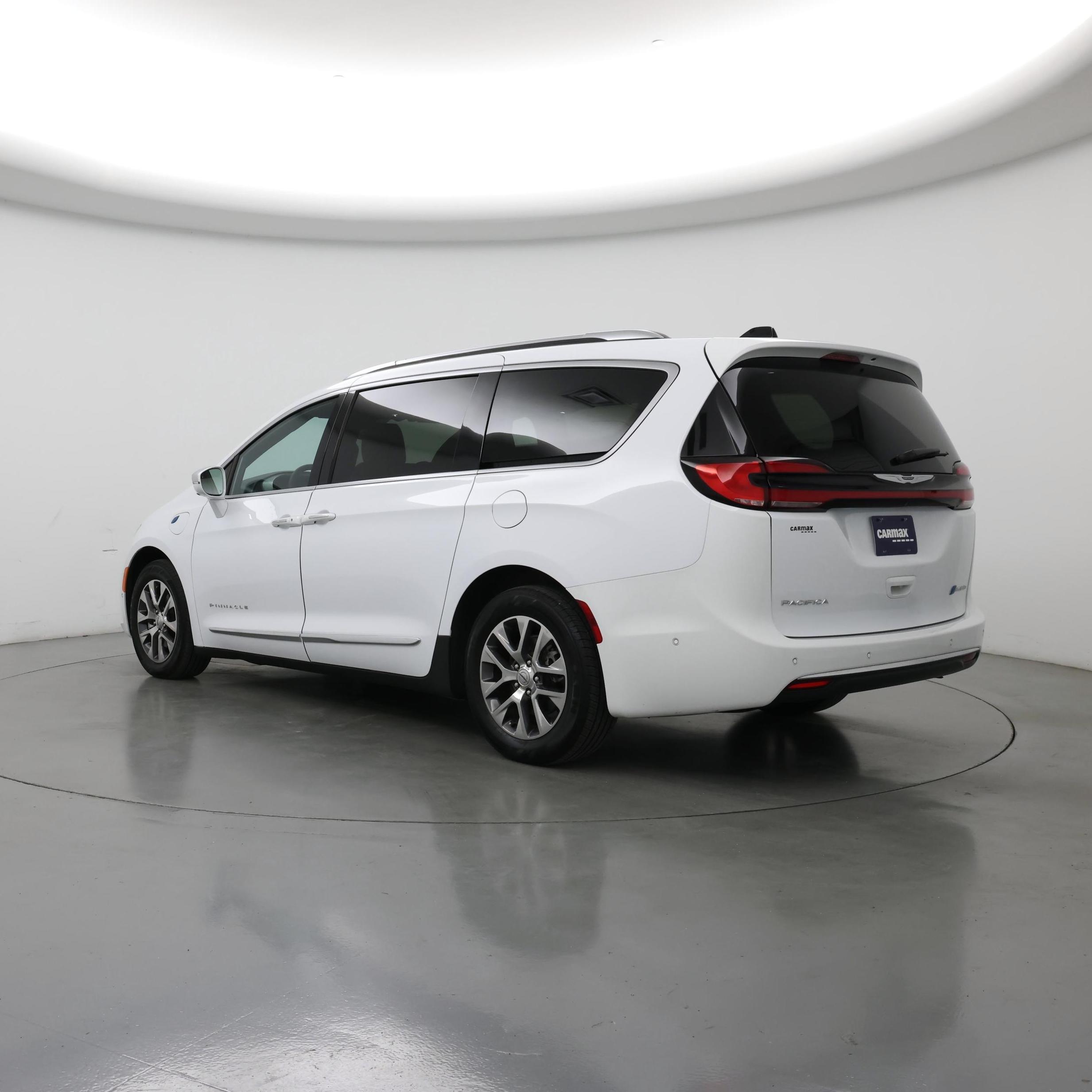 Thumbnail: 2024 Chrysler Pacifica - 2