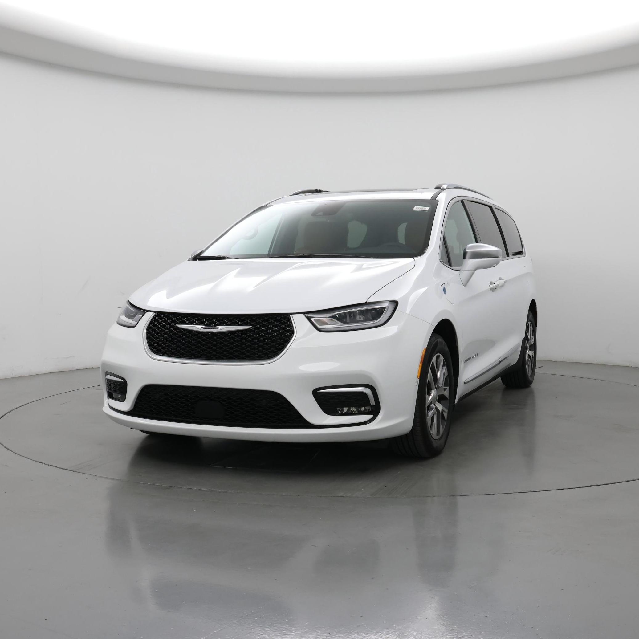 Thumbnail: 2024 Chrysler Pacifica - 4